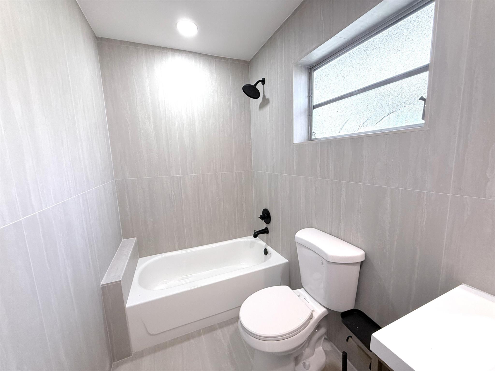 PARK MANOR 1 - Residential Lease