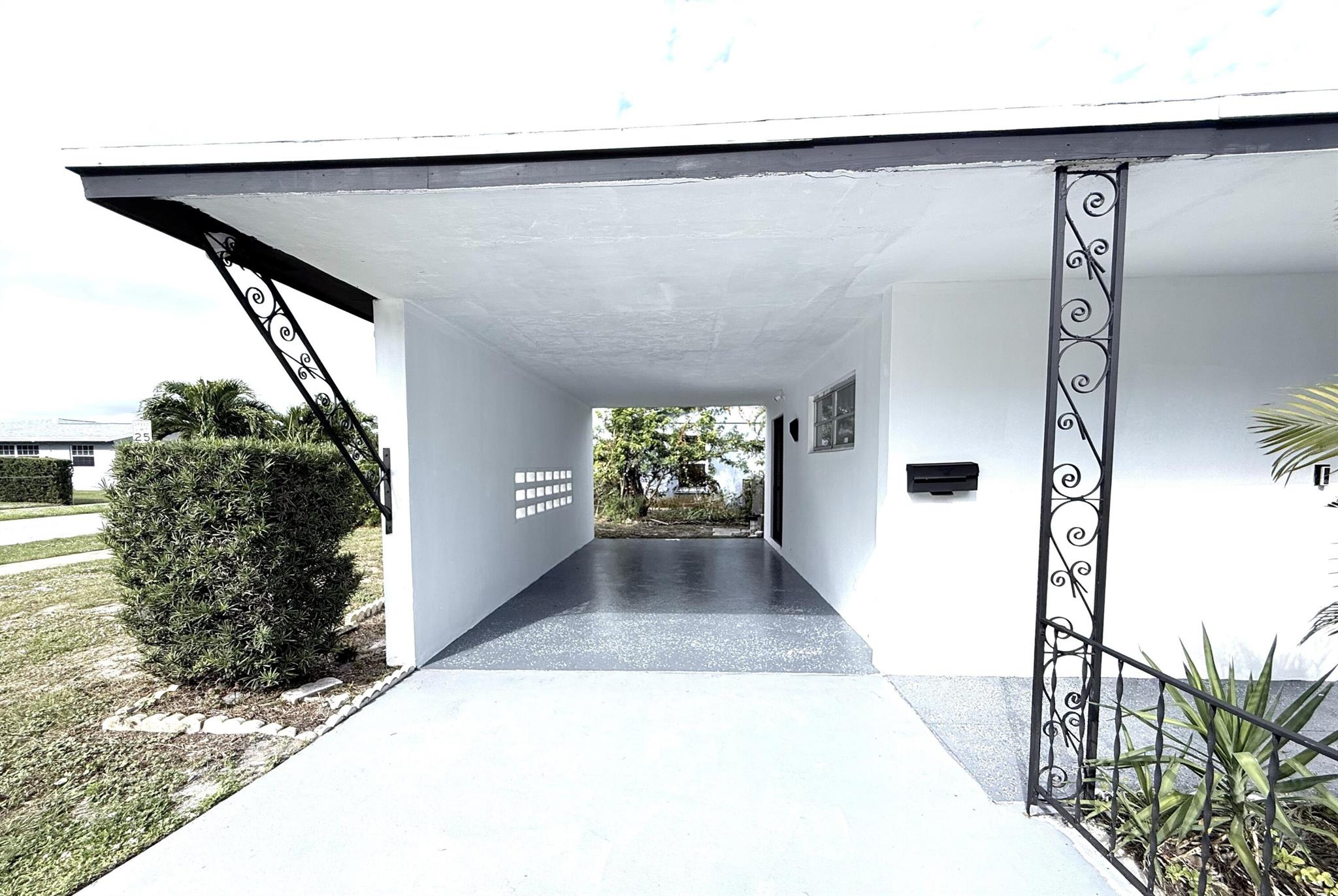 PARK MANOR 1 - Residential Lease