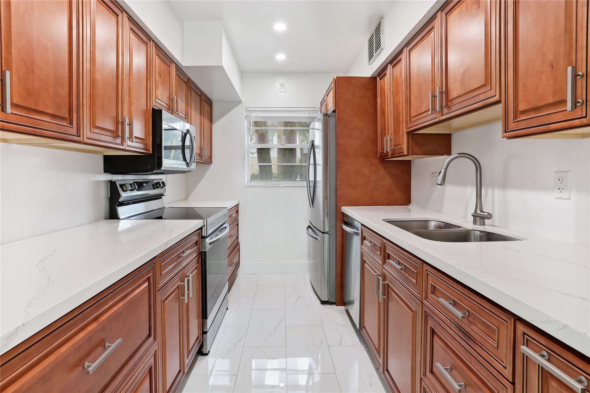 POMPANO SURF CLUB - Residential