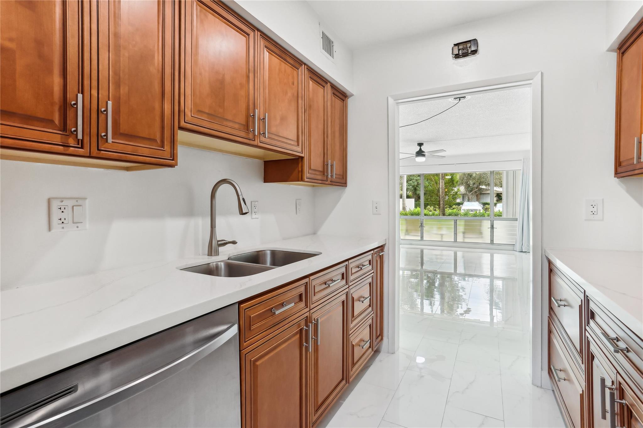 POMPANO SURF CLUB - Residential