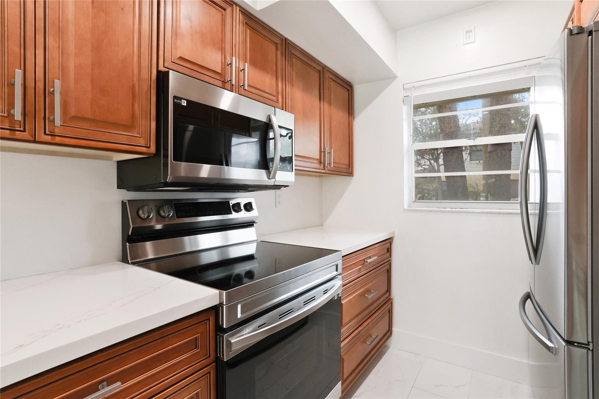 POMPANO SURF CLUB - Residential