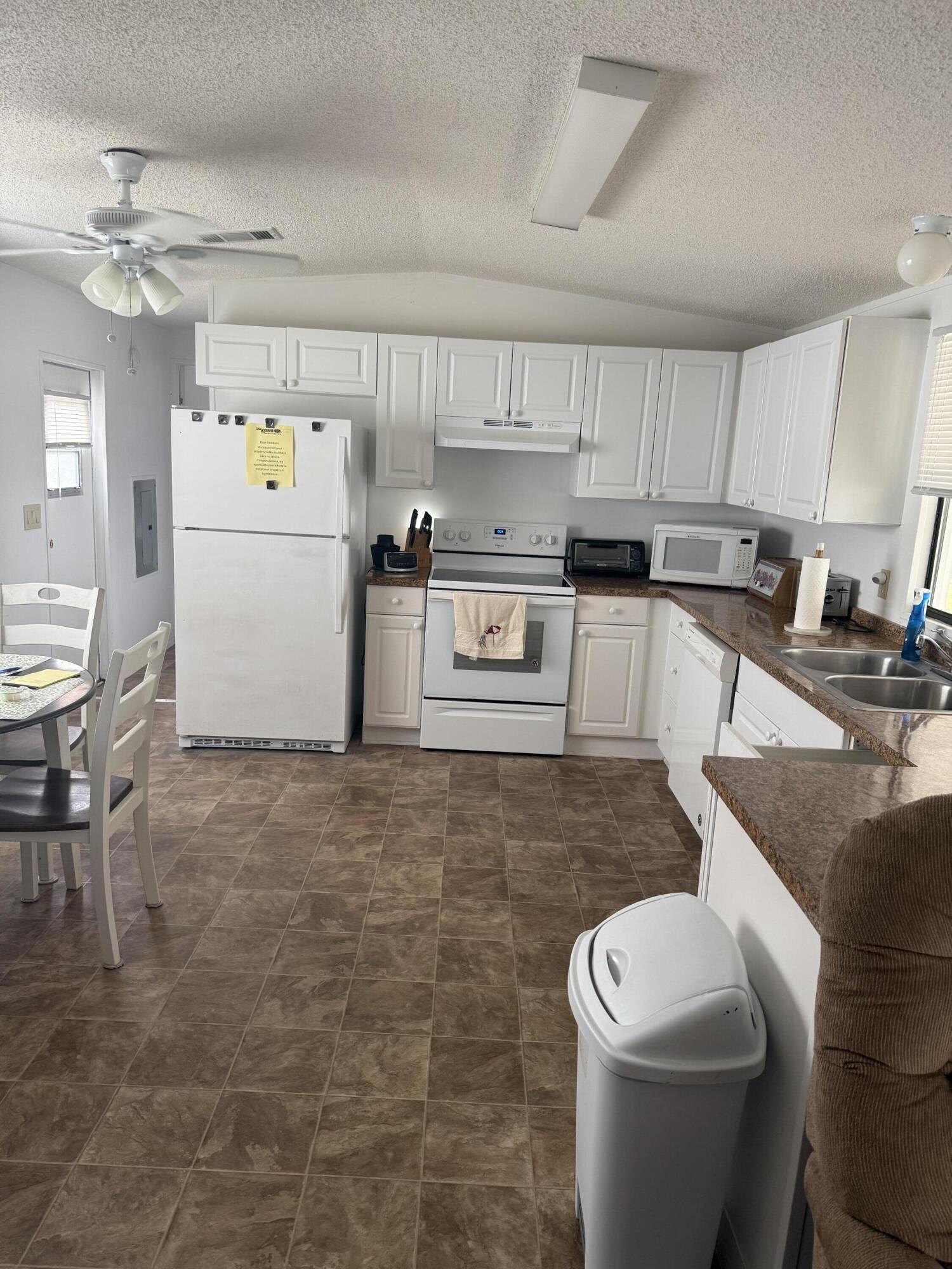 SPANISH LAKES ONE - Residential