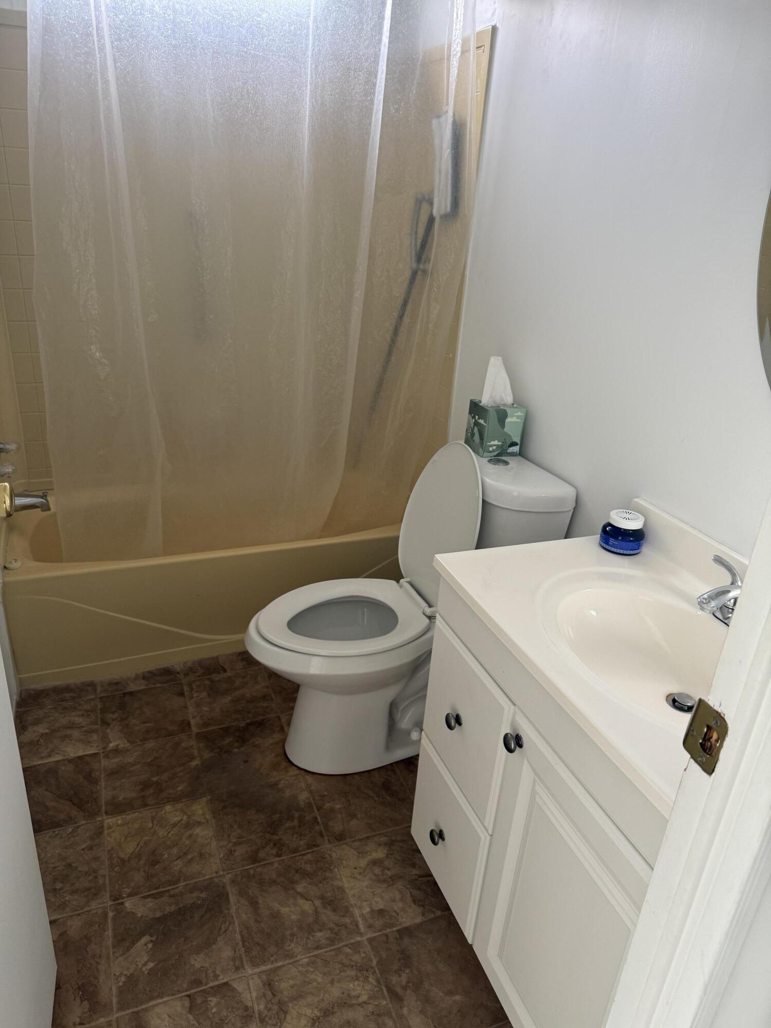 SPANISH LAKES ONE - Residential