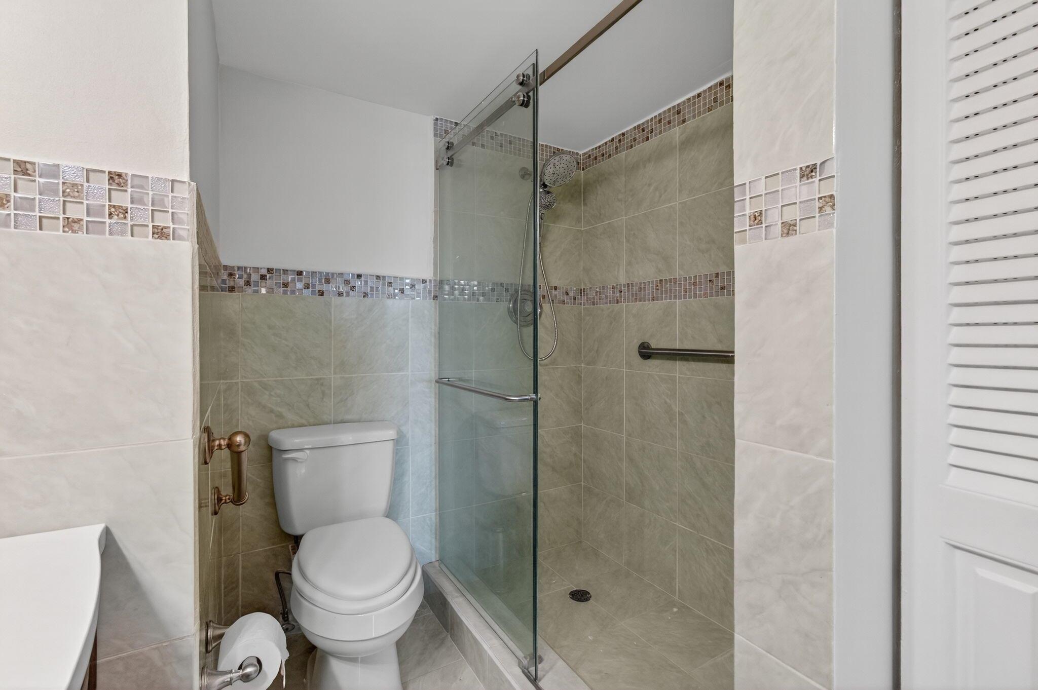 CENTURY VILLAGE - Residential Lease