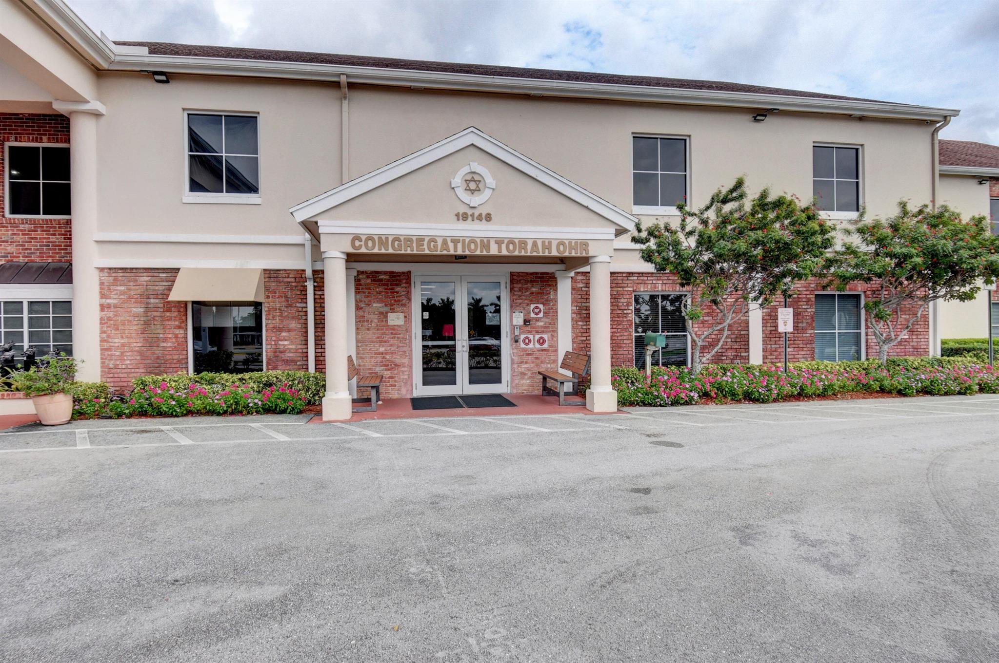 CENTURY VILLAGE - Residential Lease