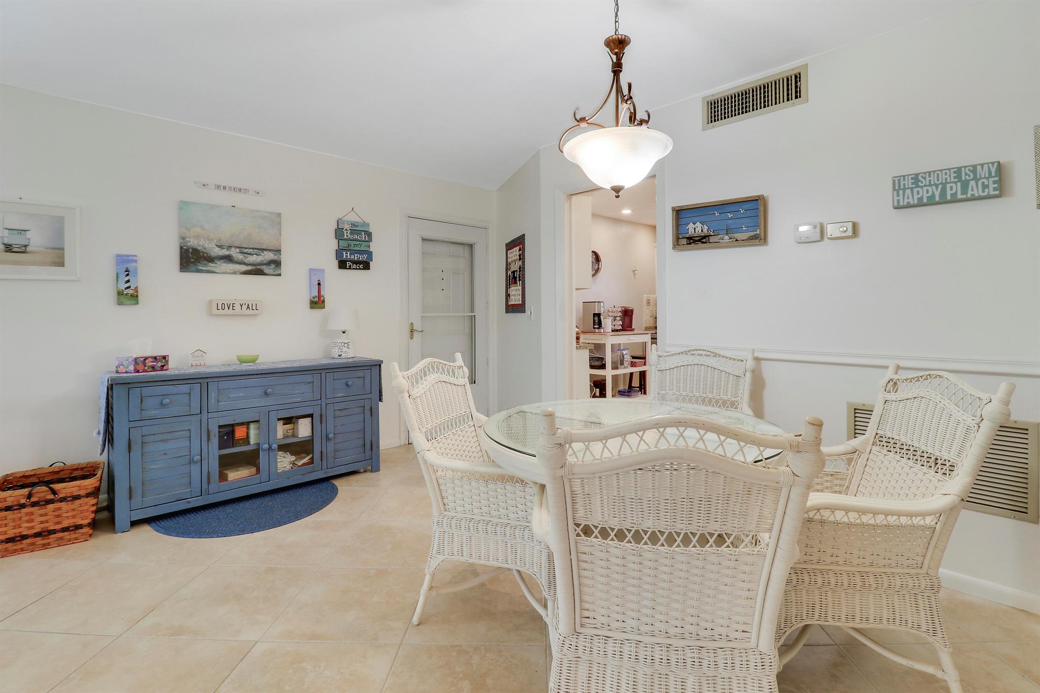 TEQUESTA GARDEN COND NO 6 - Residential