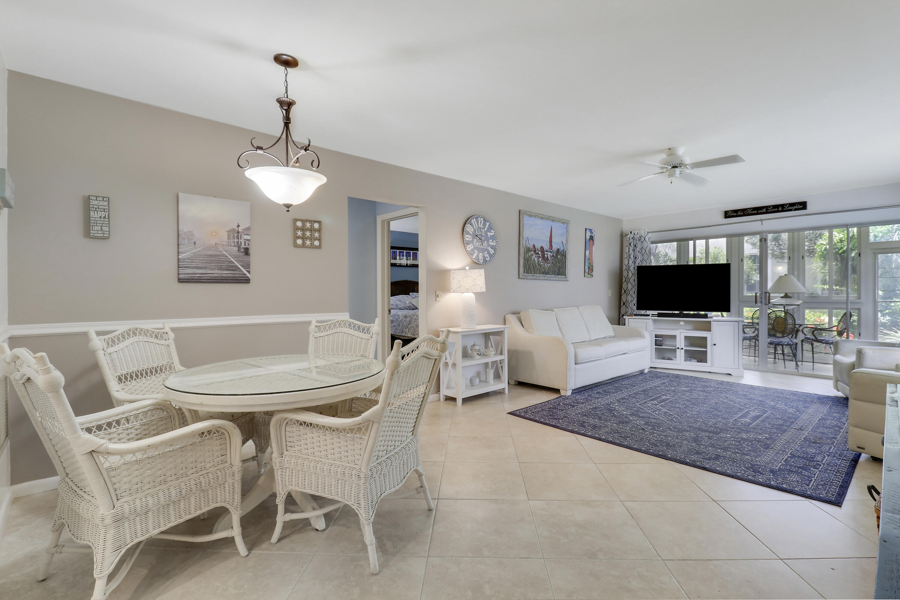 TEQUESTA GARDEN COND NO 6 S 526 FT OF PAR 2 TEQUES - Residential