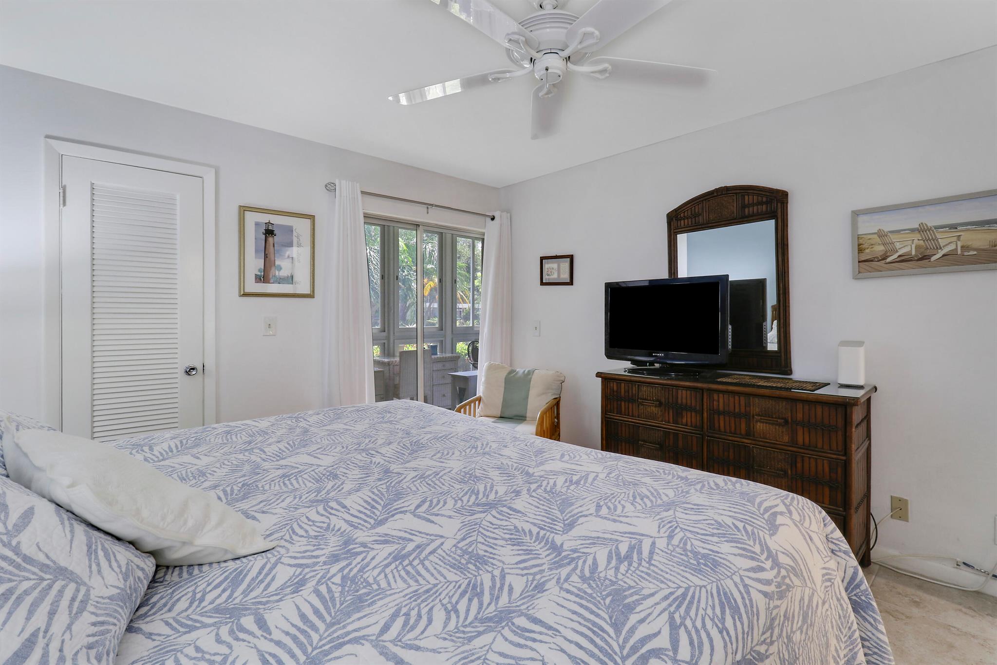 TEQUESTA GARDEN COND NO 6 - Residential