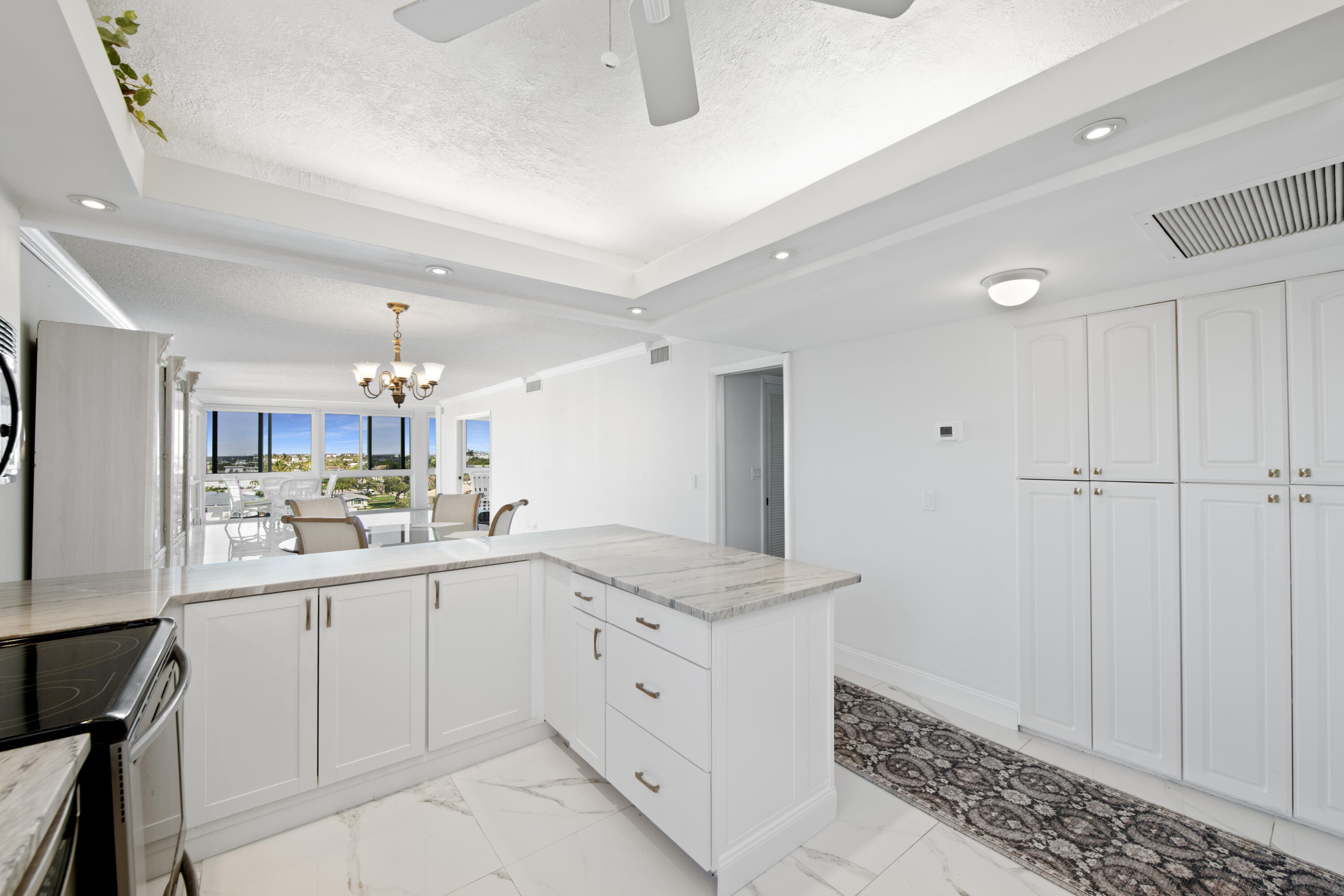 ROYAL MARINER CONDO - Residential