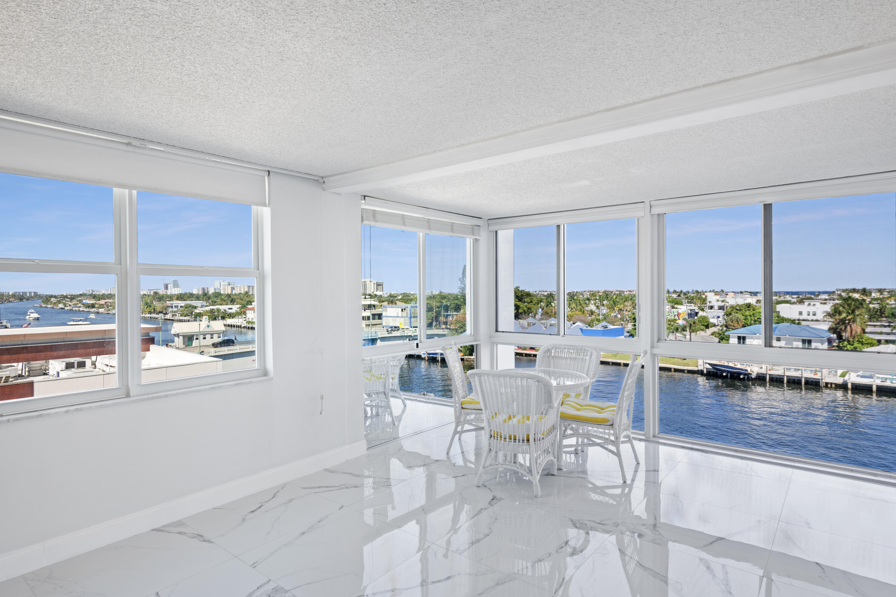 ROYAL MARINER CONDO - Residential