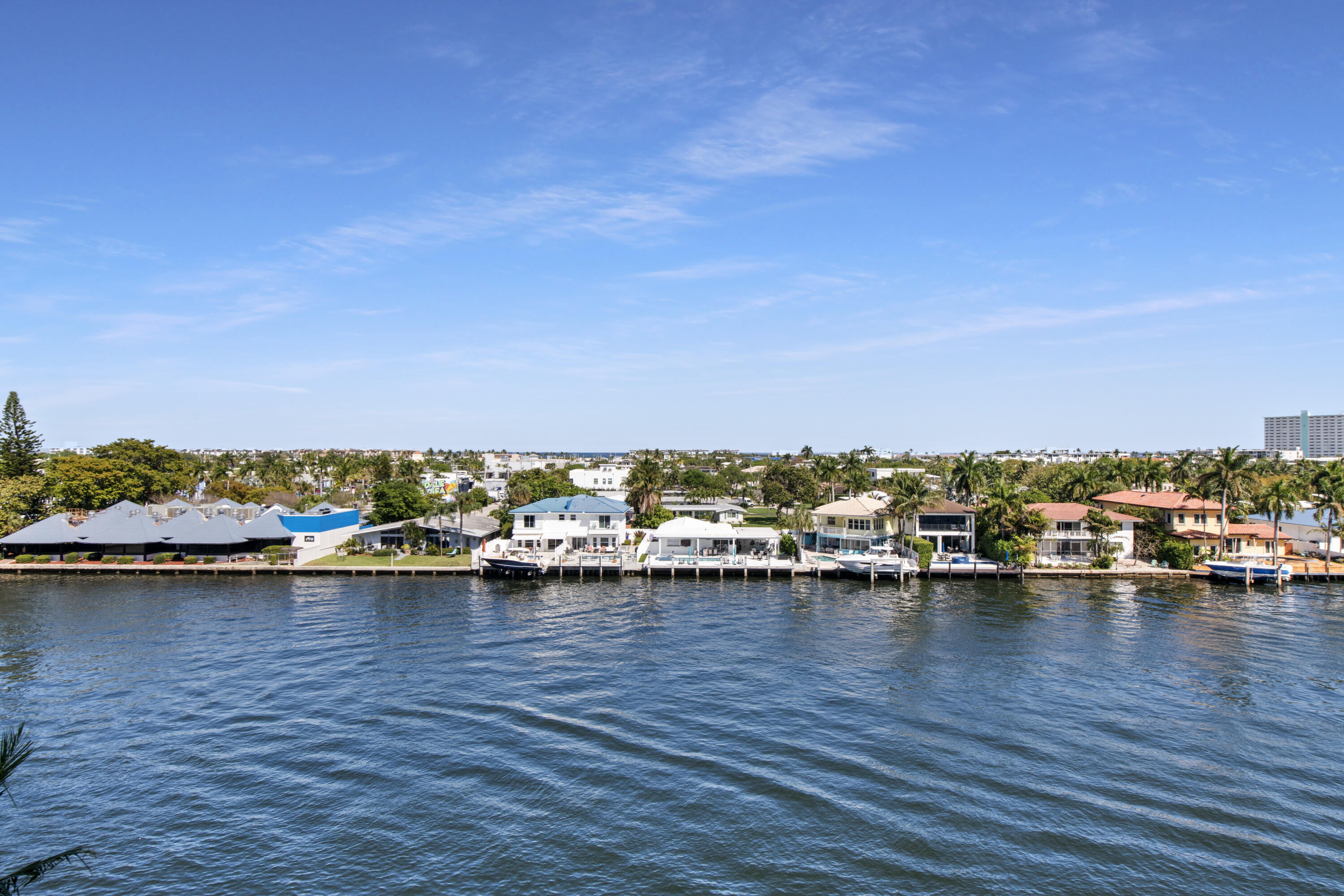 ROYAL MARINER CONDO - Residential