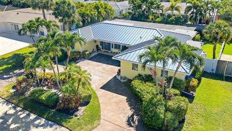Photo of 1211 Dolphin Road, Riviera Beach, FL 33404 (MLS # B26045494)