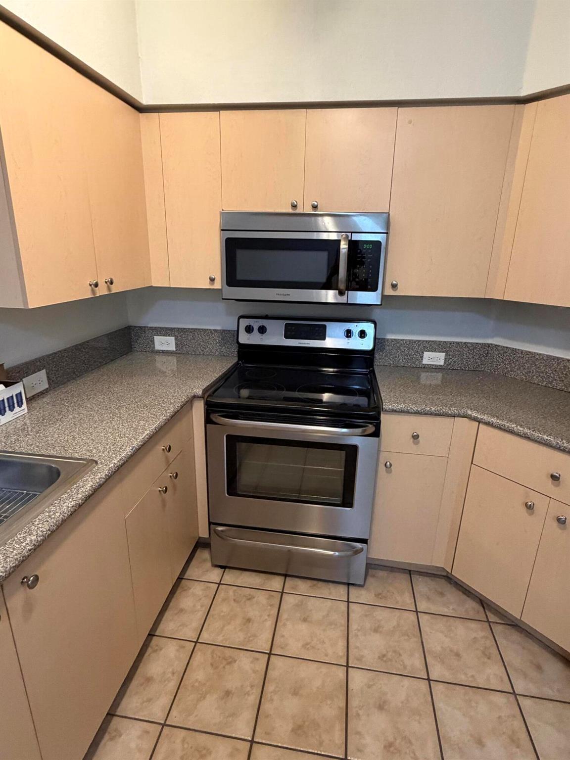 KENSINGTON OF ROYAL PALM - Residential Lease