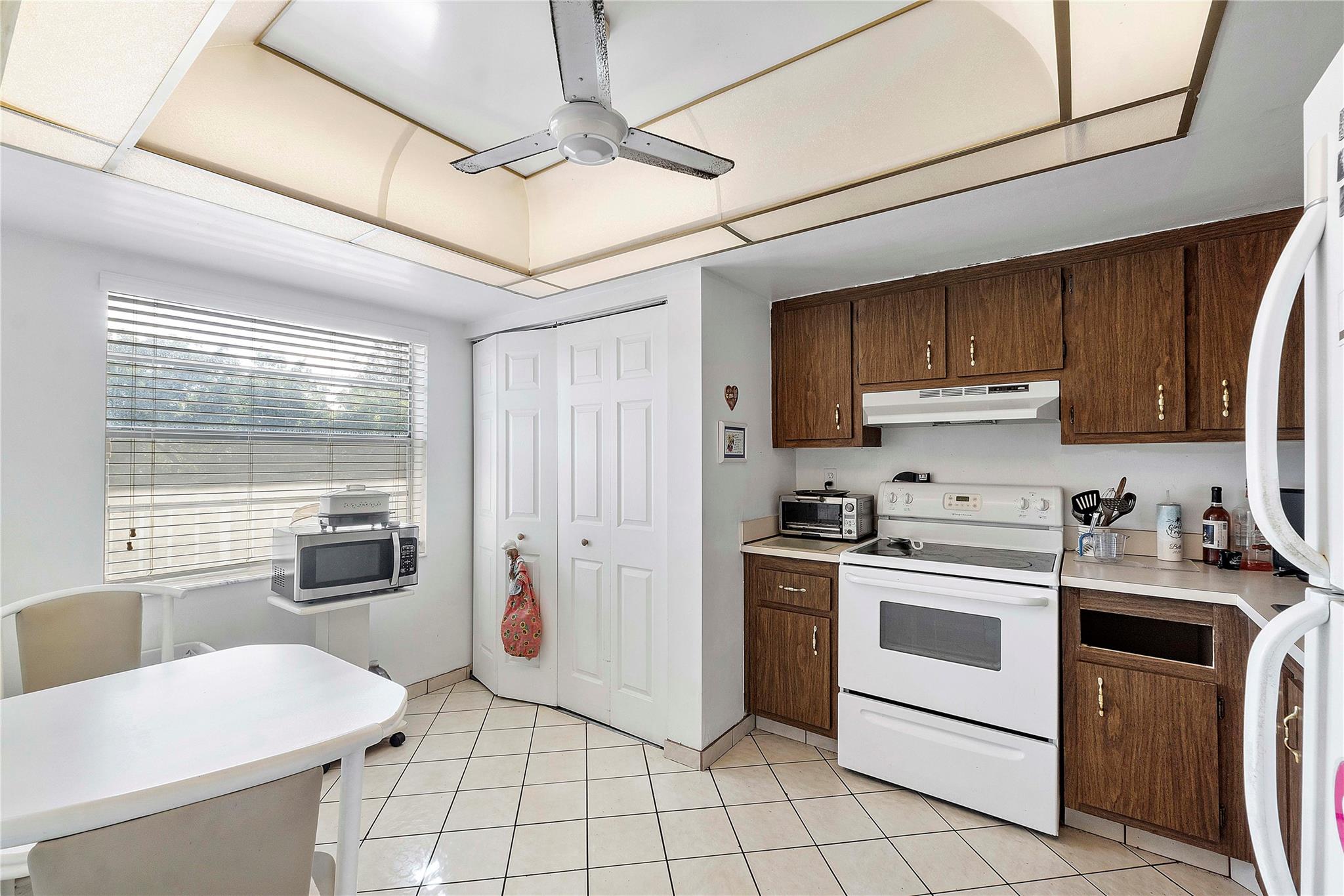 Palm Springs 2 - Residential