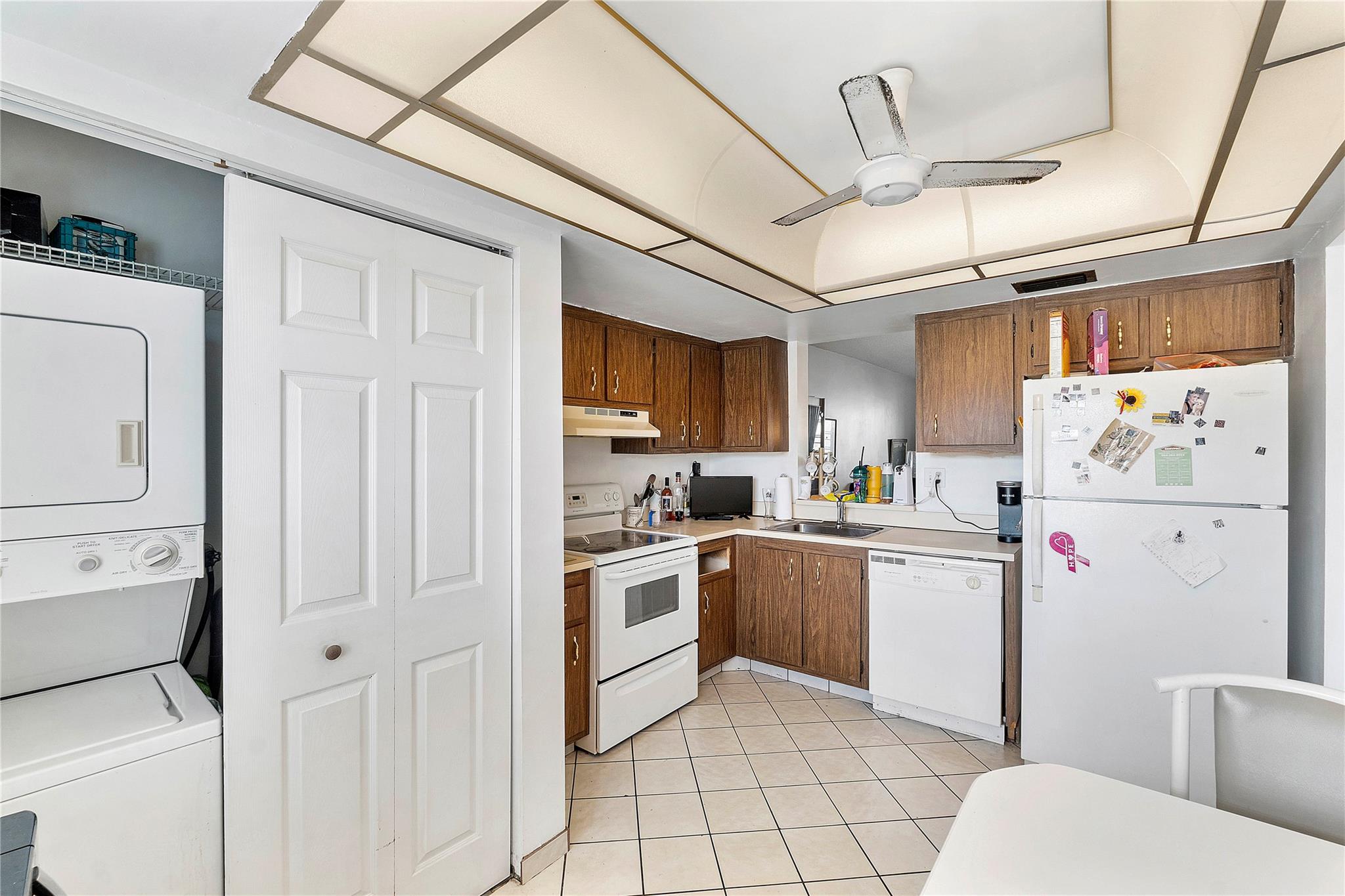 Palm Springs 2 - Residential