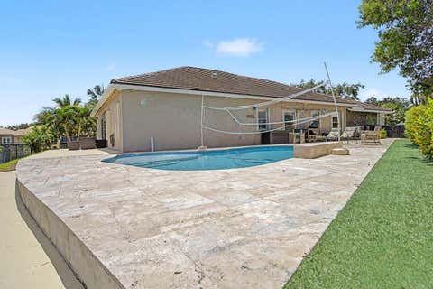 Tiny photo for 6272 NW 108TH Way, Parkland, FL 33076 (MLS # B26065658)