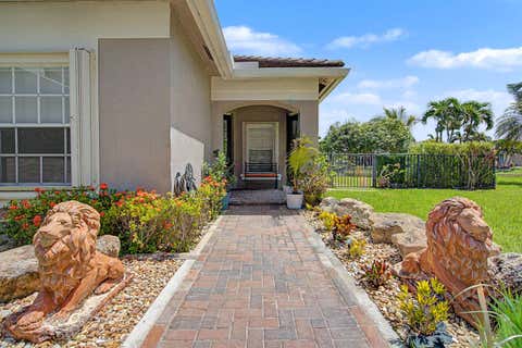Tiny photo for 6272 NW 108TH Way, Parkland, FL 33076 (MLS # B26065658)