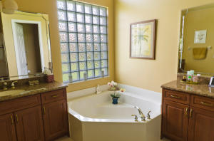 RIVERSTONE - Residential