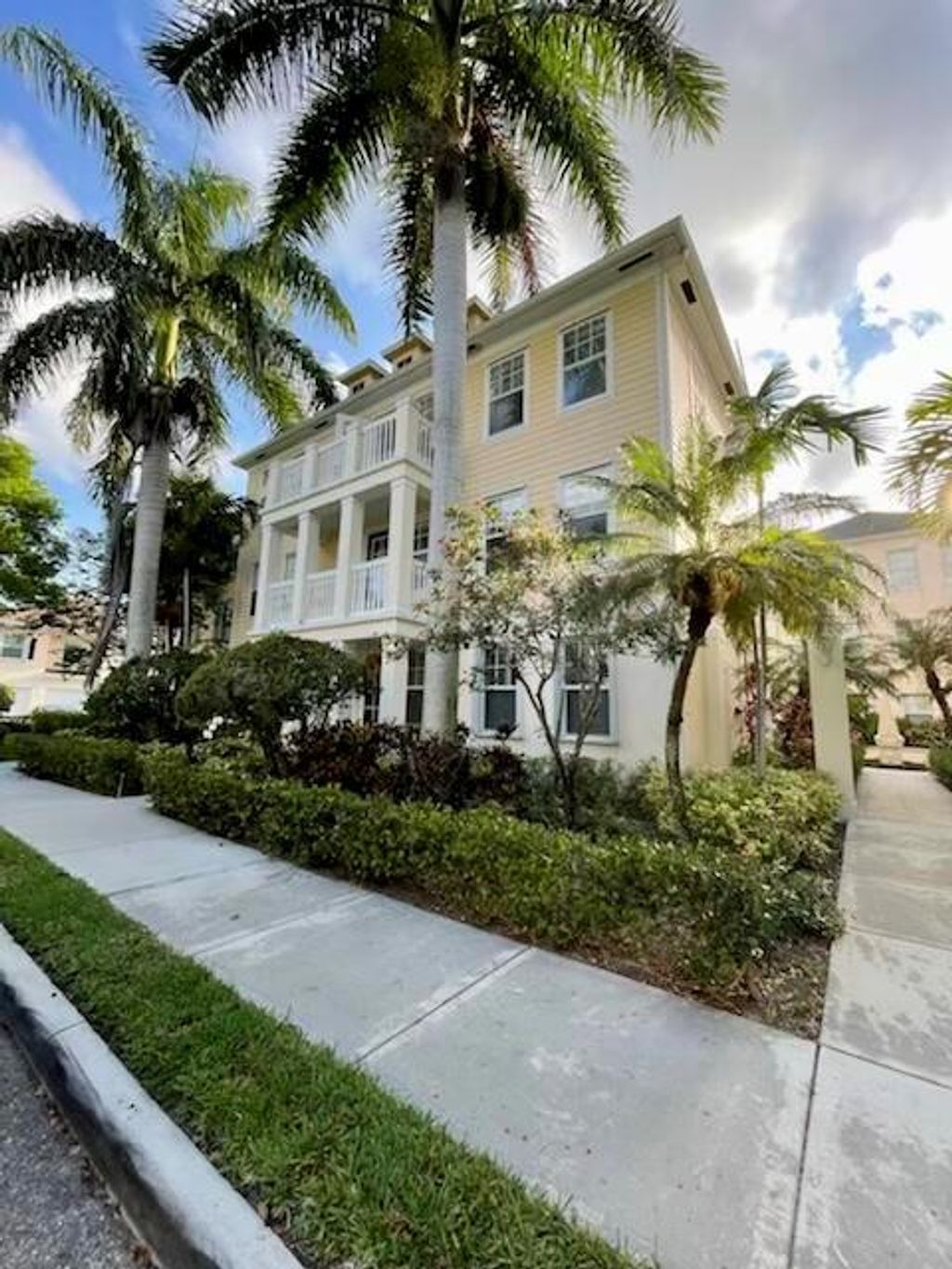 Photo of 276 Murcia Drive #301, Jupiter, FL 33458 (MLS # R10803440)