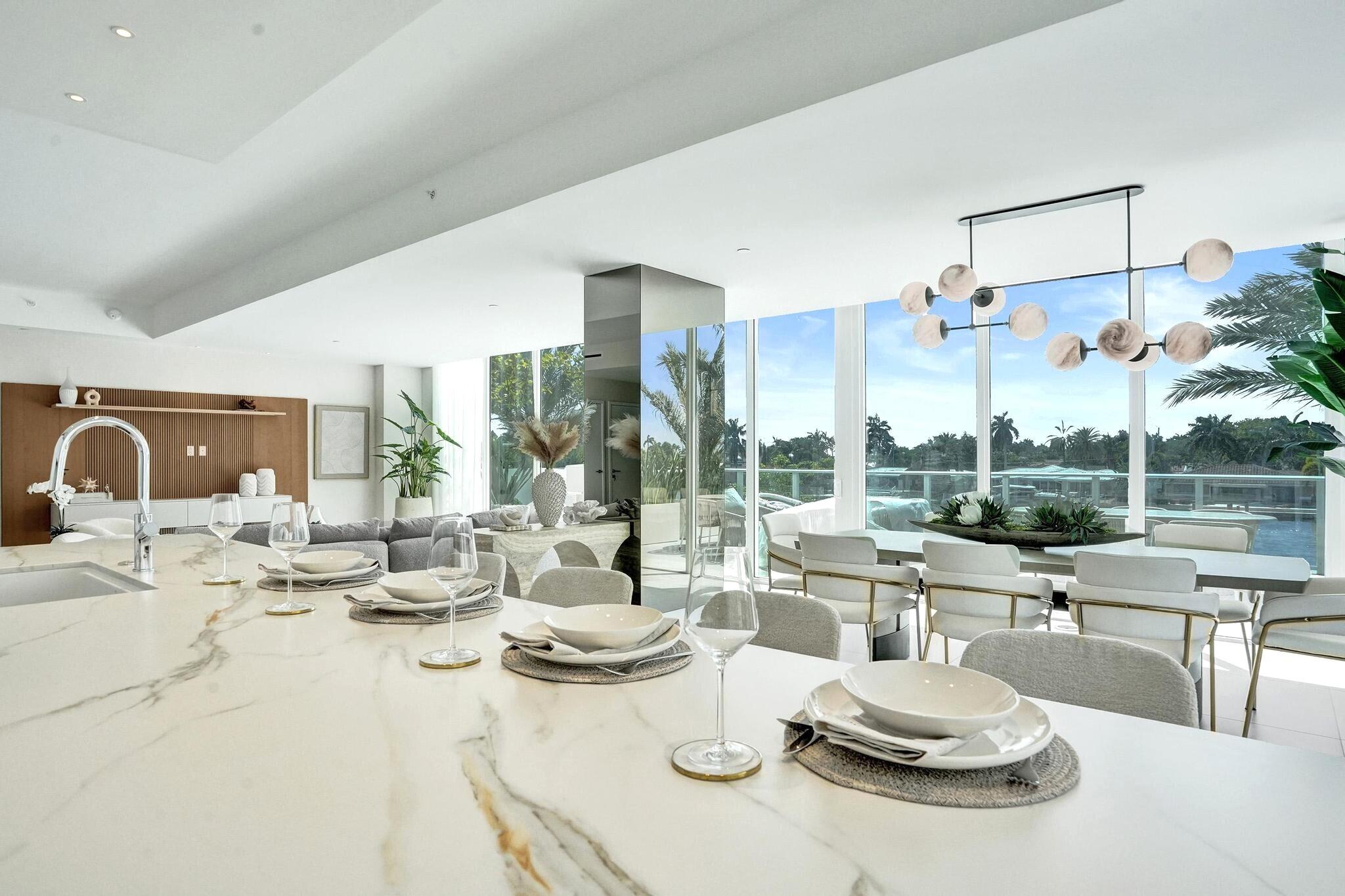 Entourage in the Sun - Residential