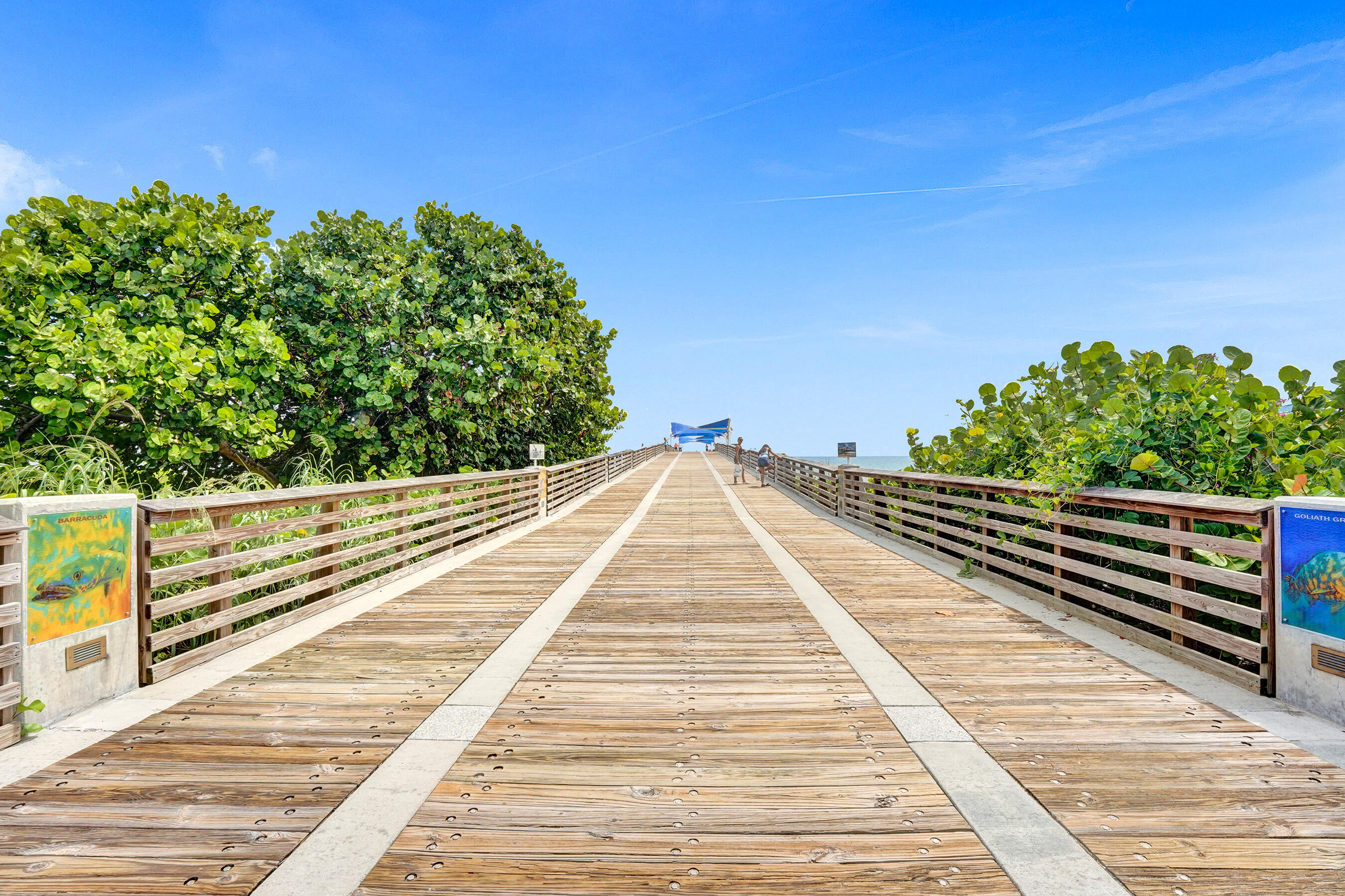 Entourage in the Sun - Residential