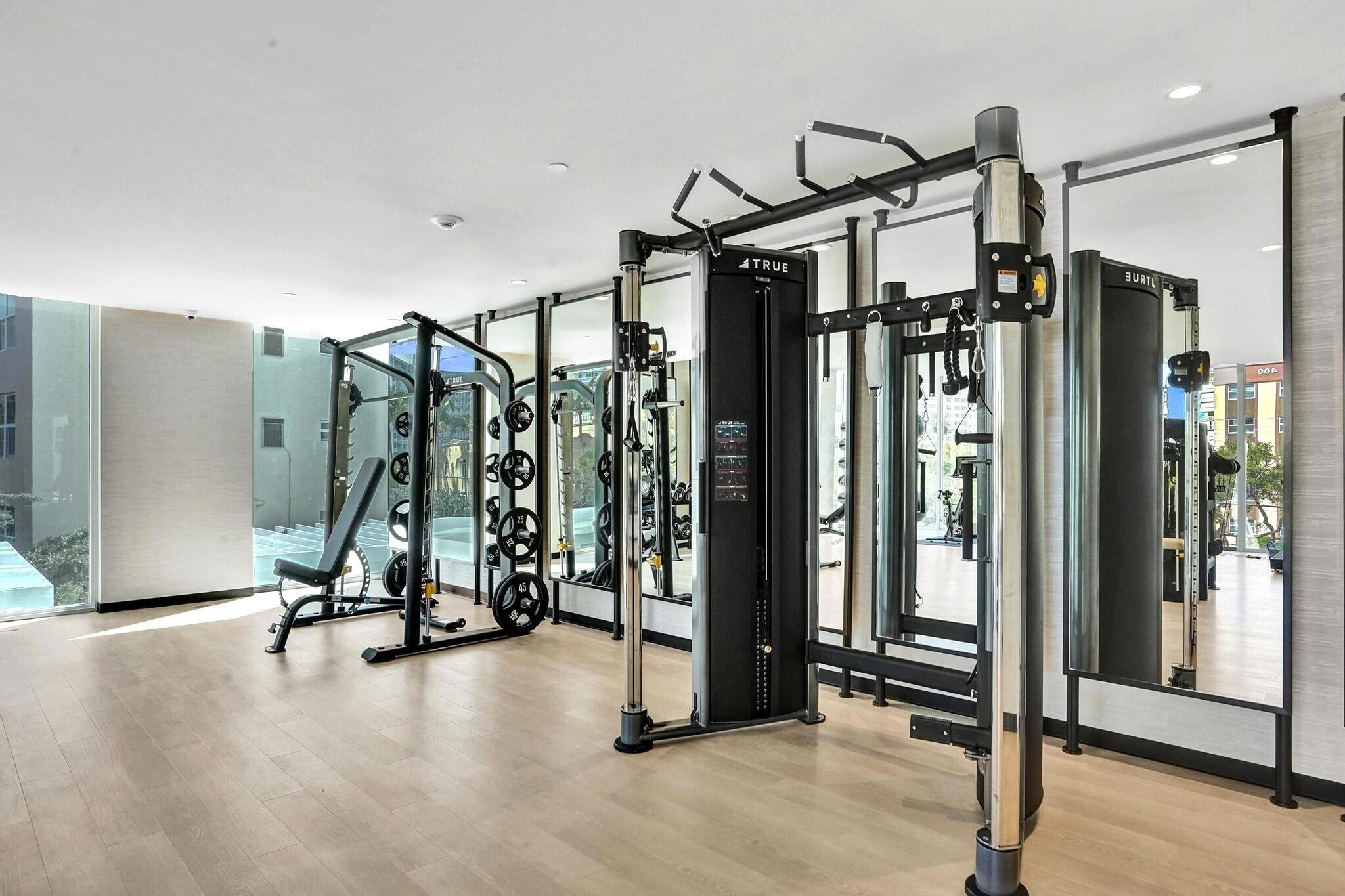 Entourage in the Sun - Residential