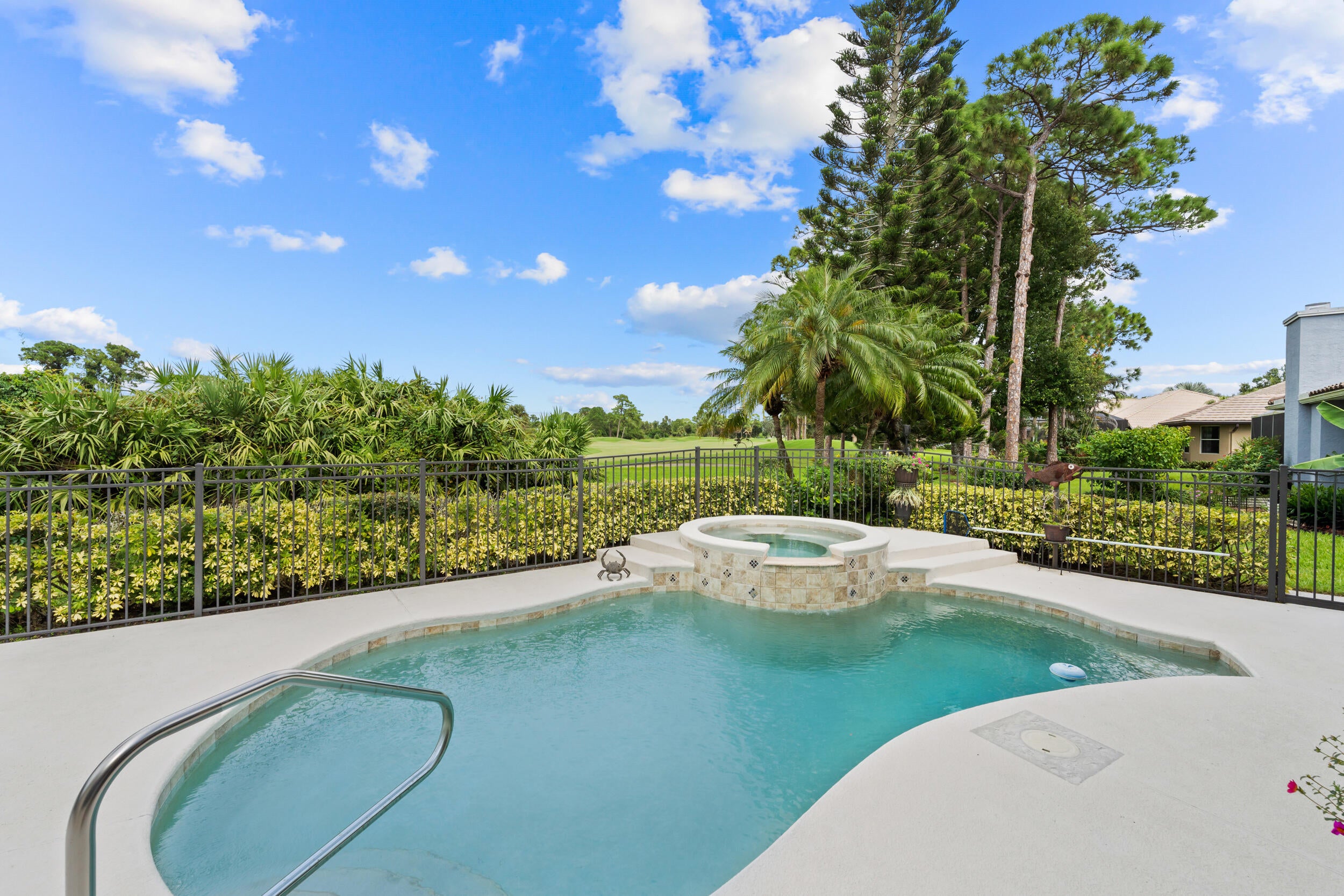 1716 SW MOCKINGBIRD Drive