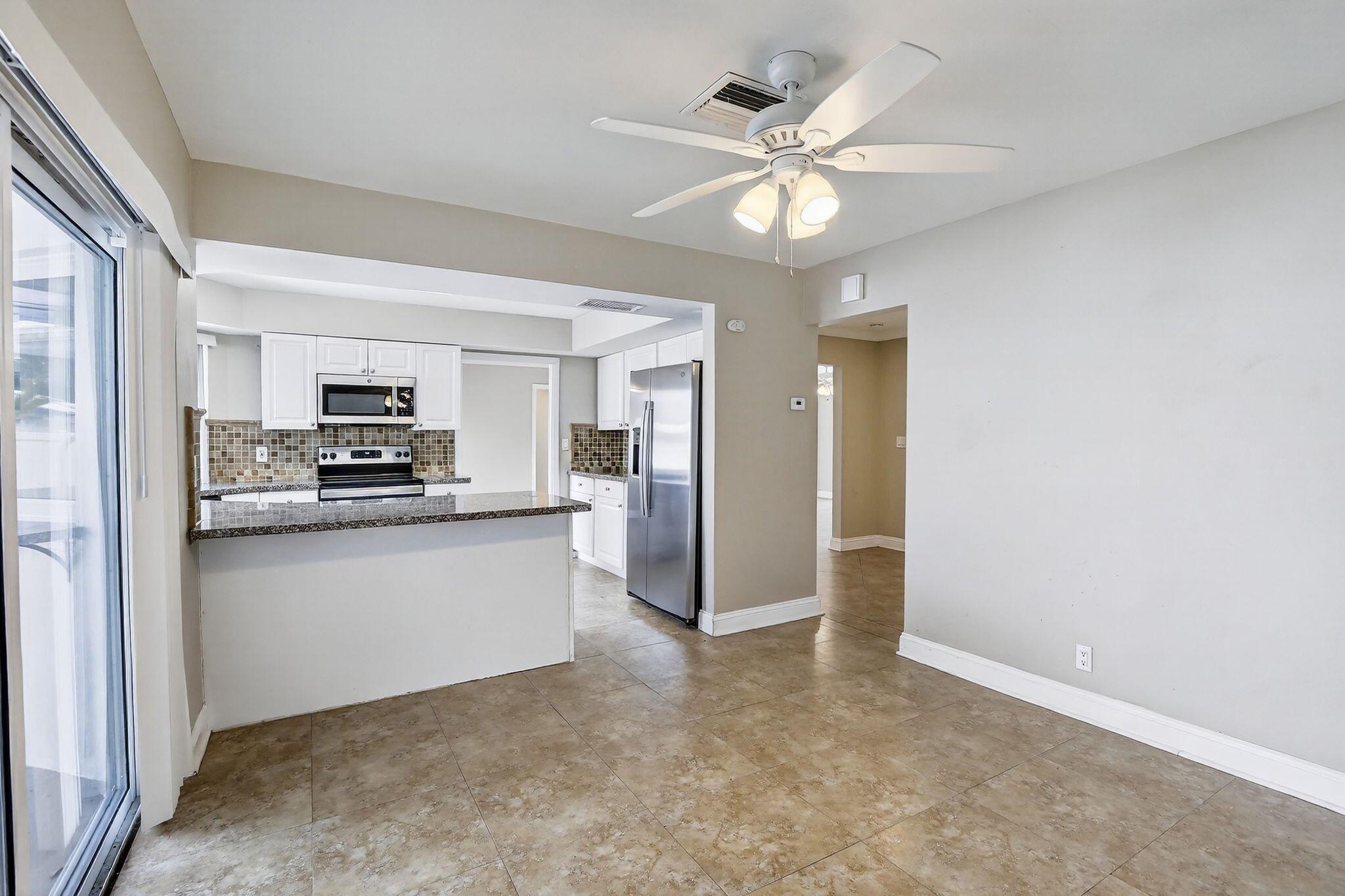 IMPERIAL POINT 2 SEC - Residential