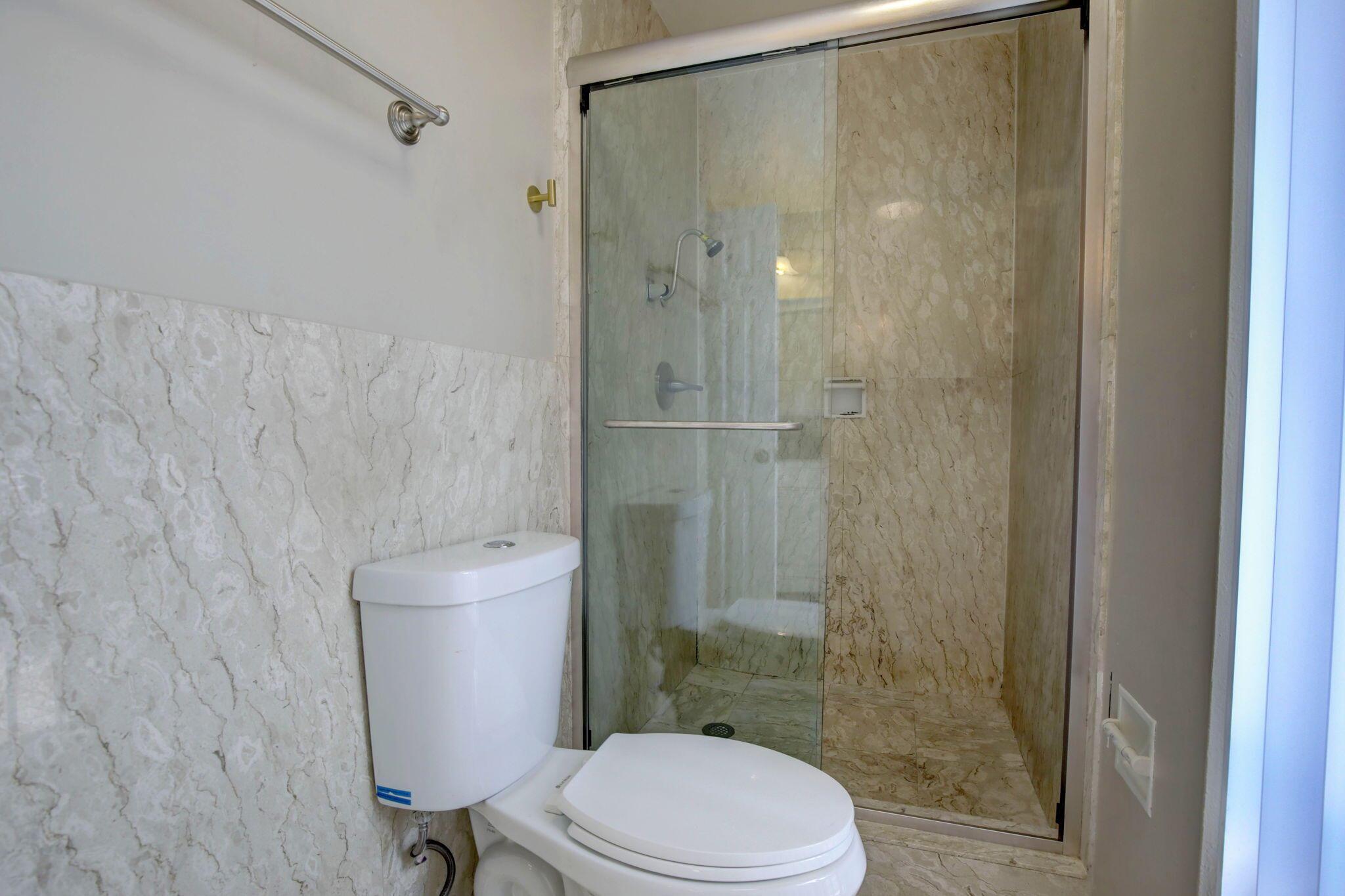 IMPERIAL POINT 2 SEC - Residential