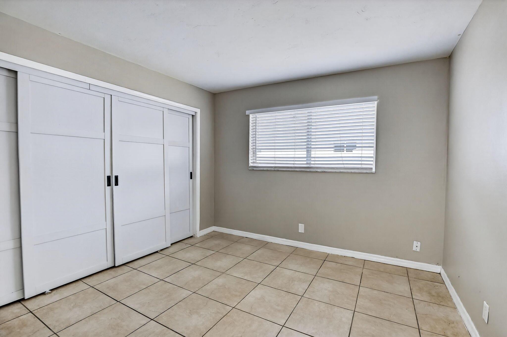 IMPERIAL POINT 2 SEC - Residential