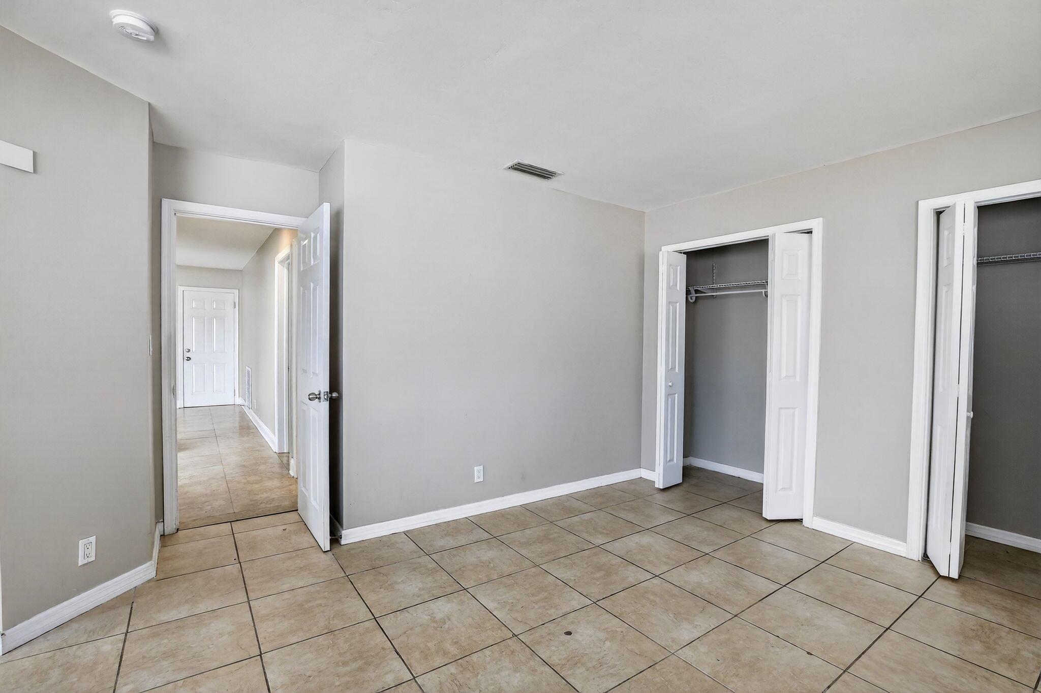 IMPERIAL POINT 2 SEC - Residential