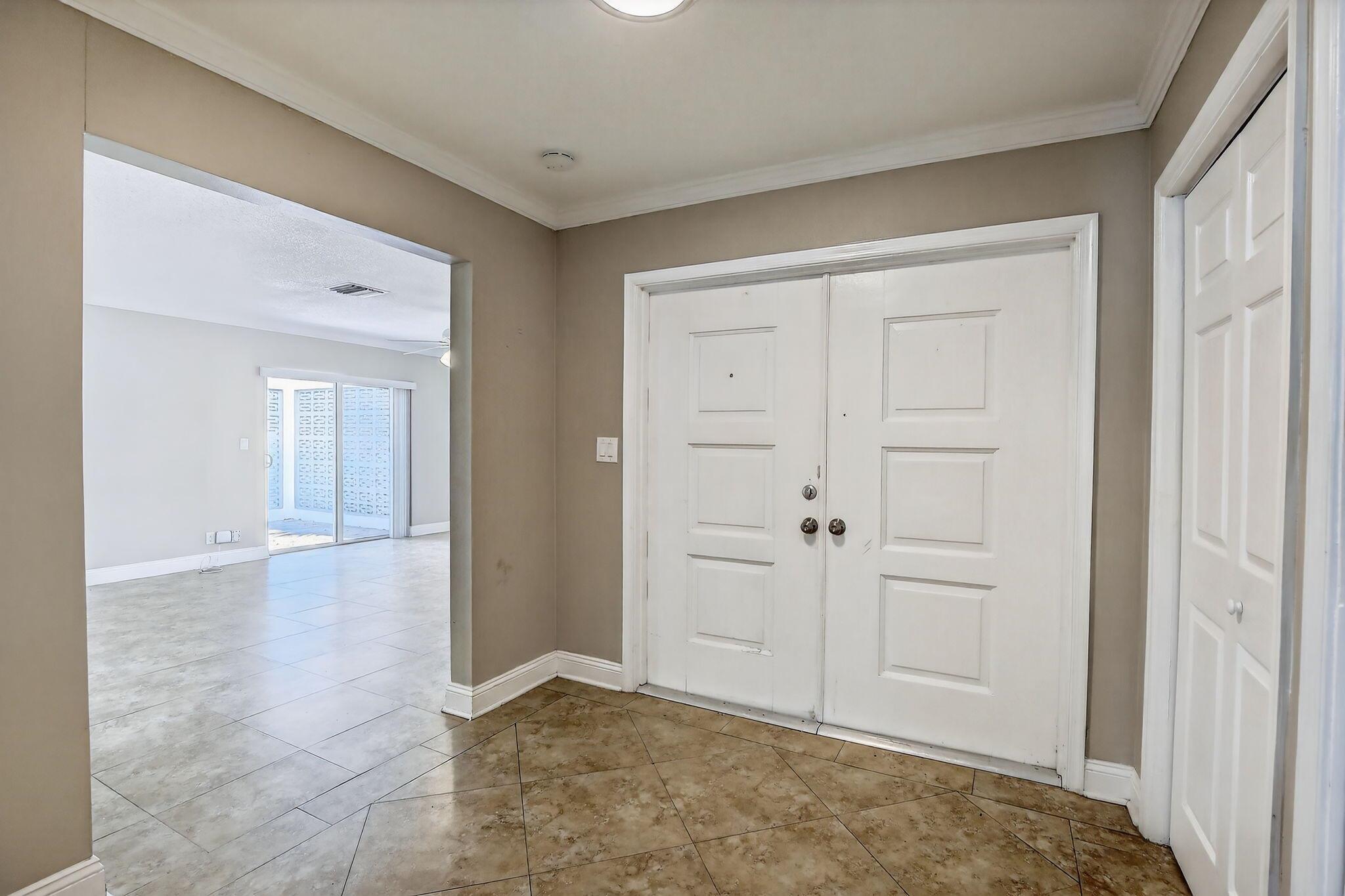 IMPERIAL POINT 2 SEC - Residential