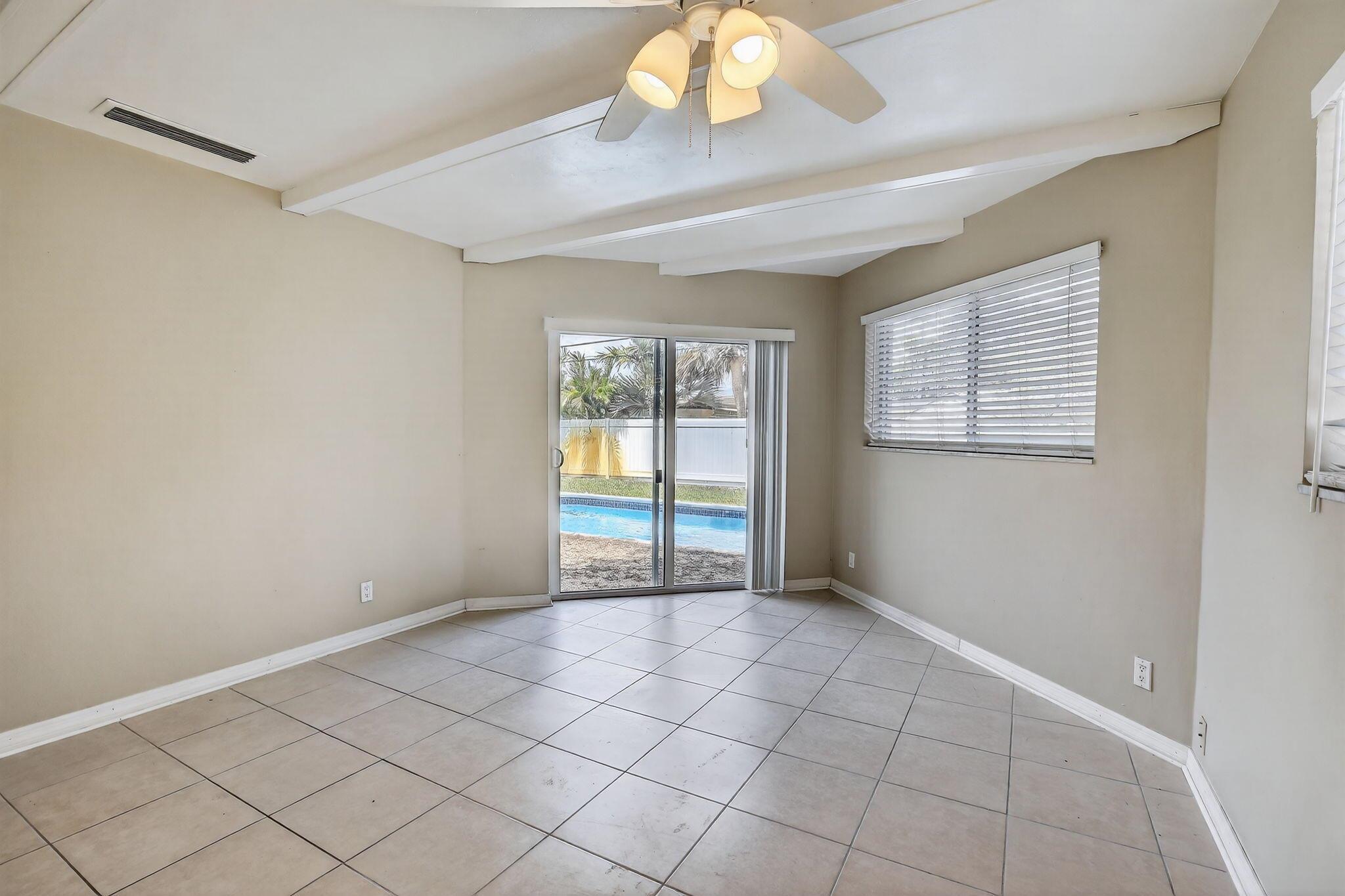 IMPERIAL POINT 2 SEC - Residential