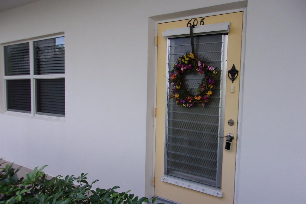 Photo of 1225 NW 21st Street #606, Stuart, FL 34994 (MLS # R10943237)