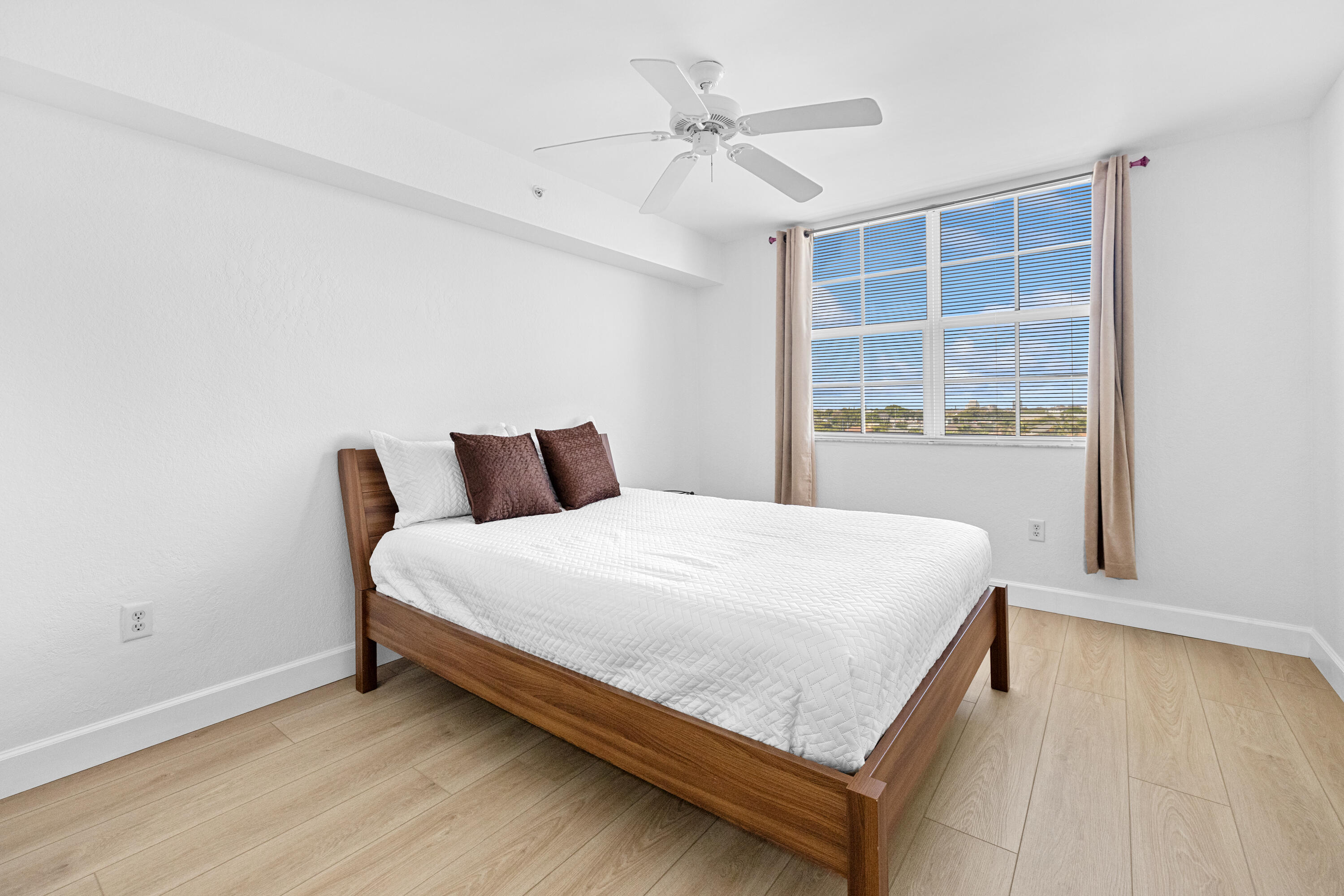 FLAGLER POINTE CONDO - Residential