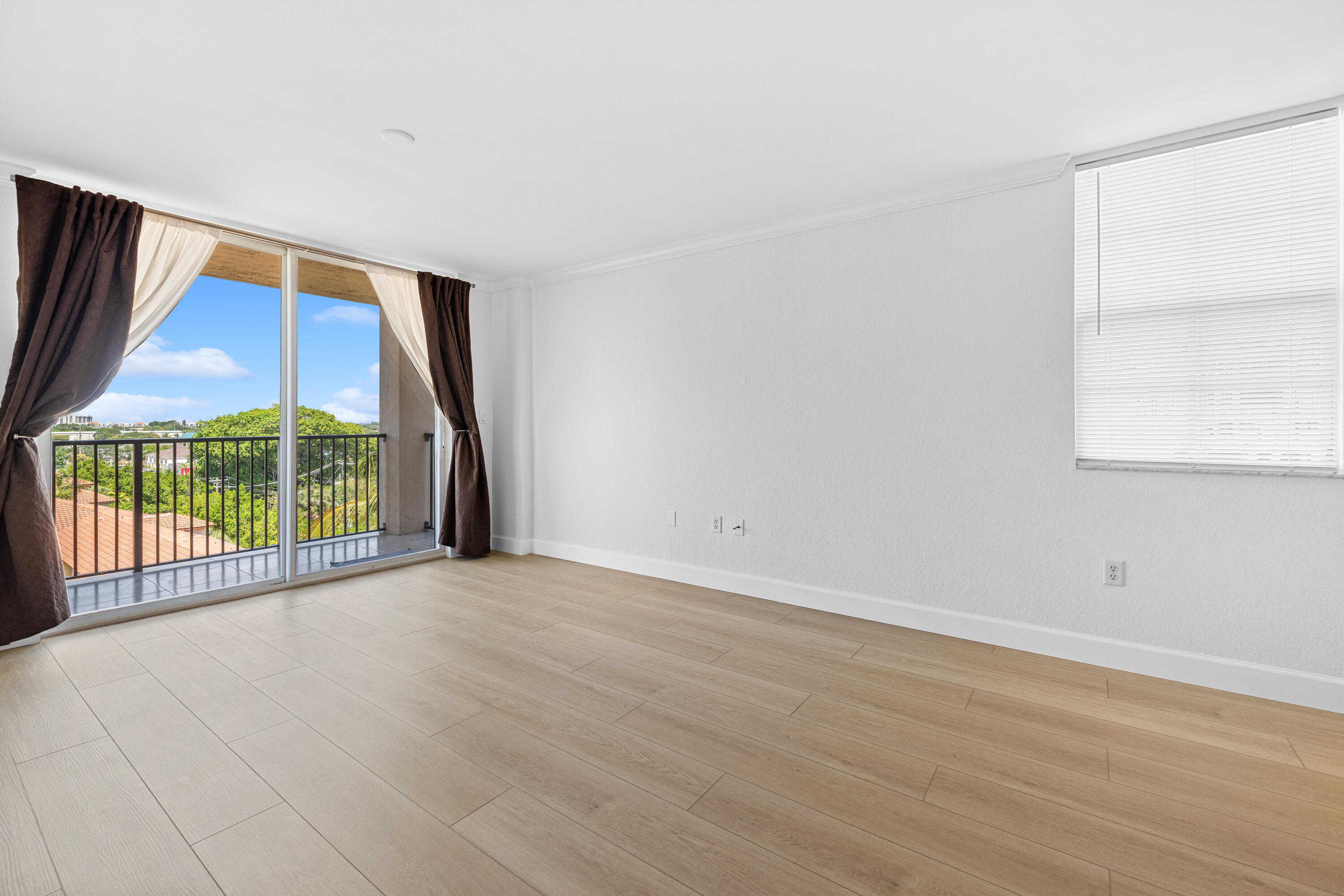 FLAGLER POINTE CONDO - Residential