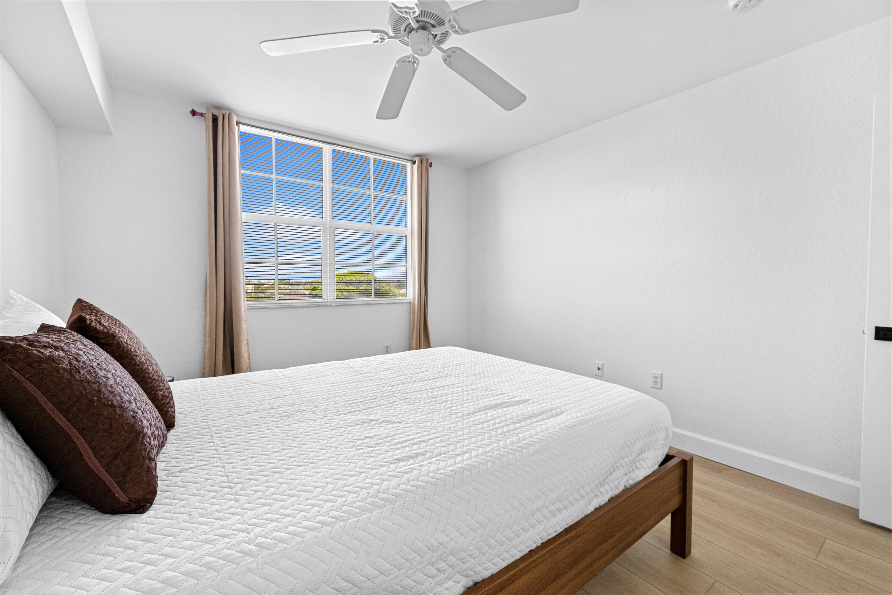 FLAGLER POINTE CONDO - Residential