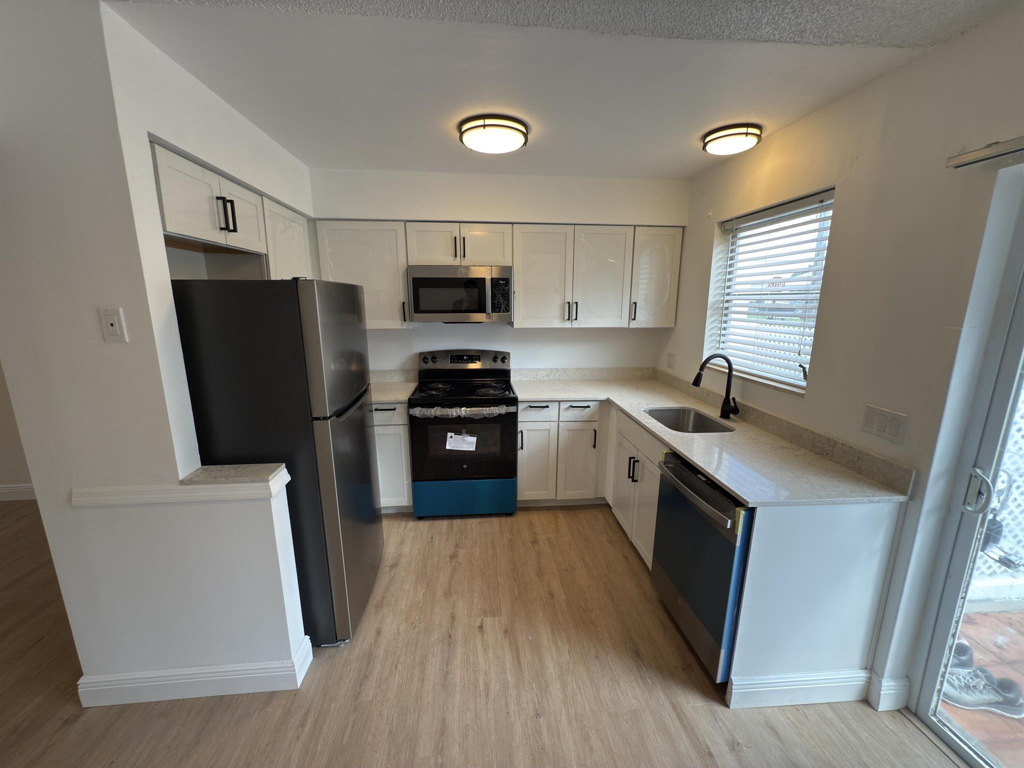 PALM CITY AMENDED - Residential Lease