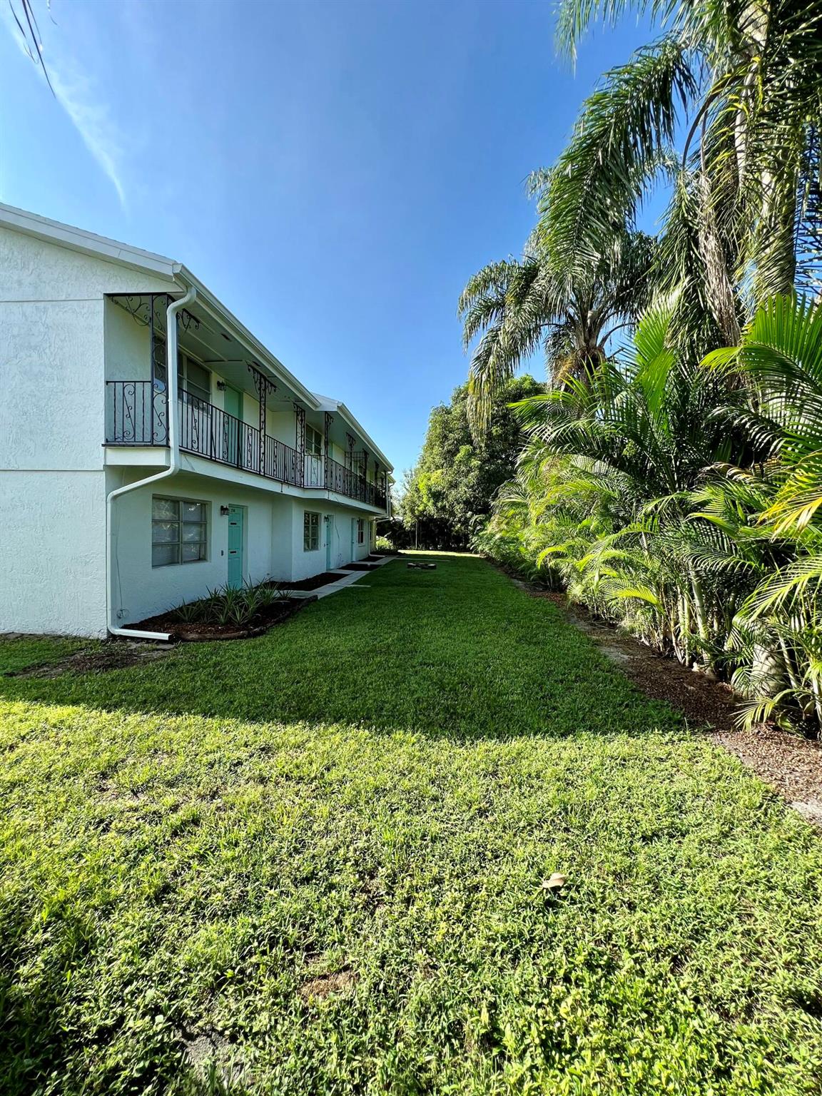 PALM CITY AMENDED - Residential Lease