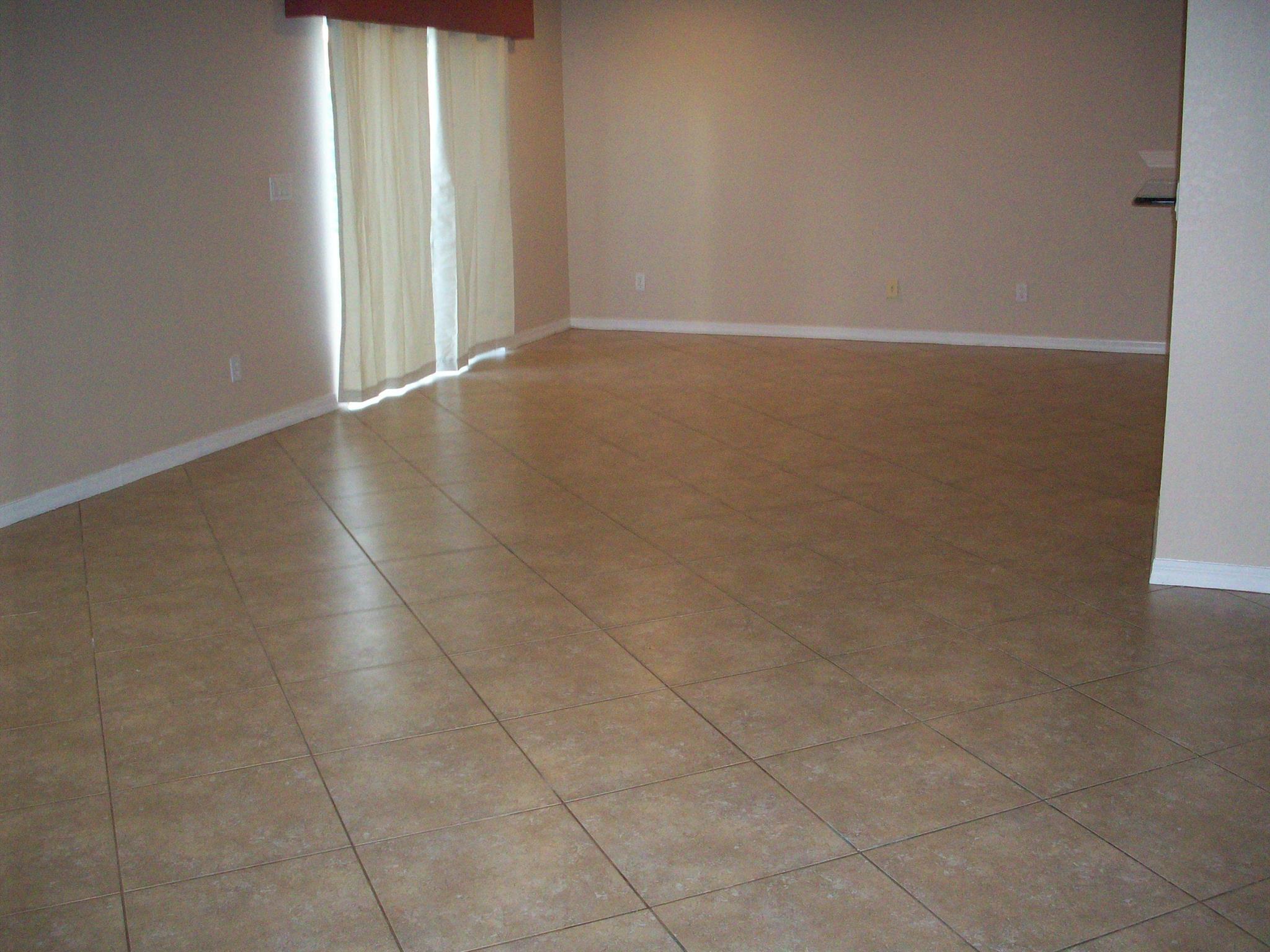 FOURTH  REPLAT OF PORTOFI - Residential Lease