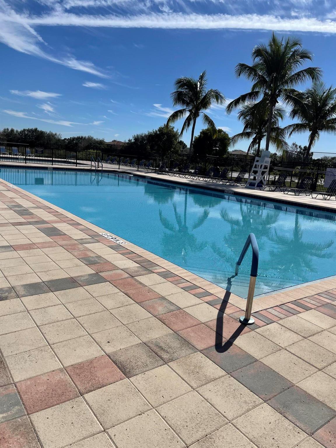 FOURTH  REPLAT OF PORTOFI - Residential Lease