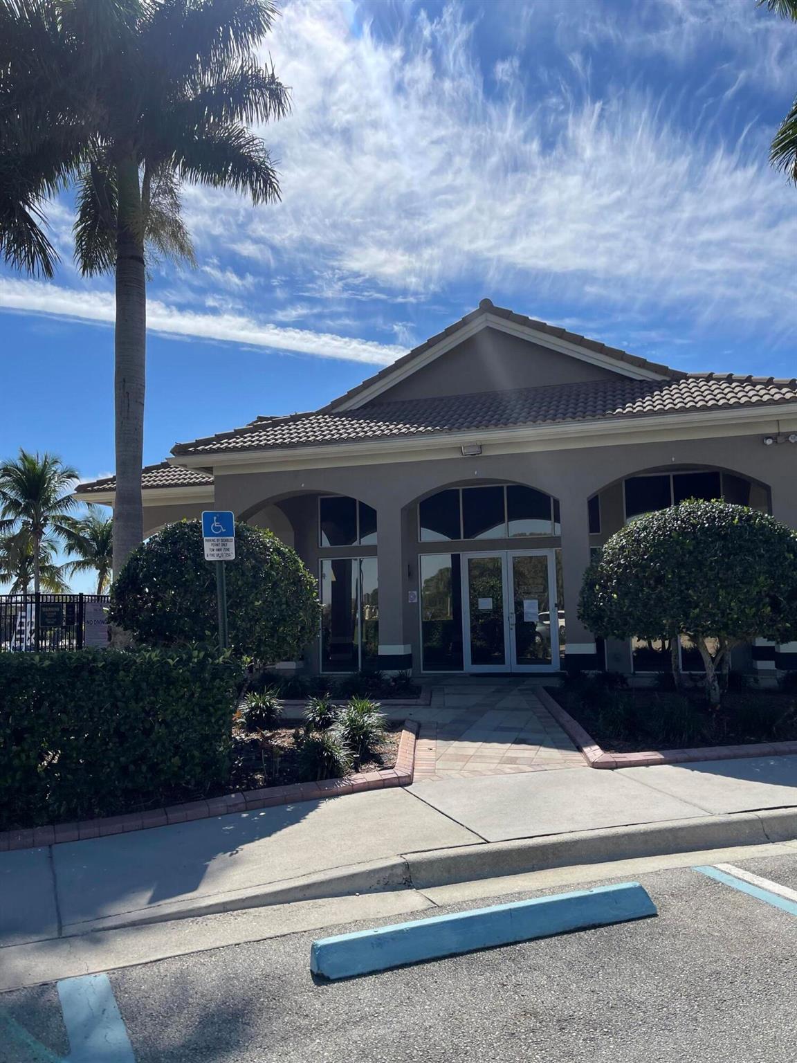 FOURTH  REPLAT OF PORTOFI - Residential Lease