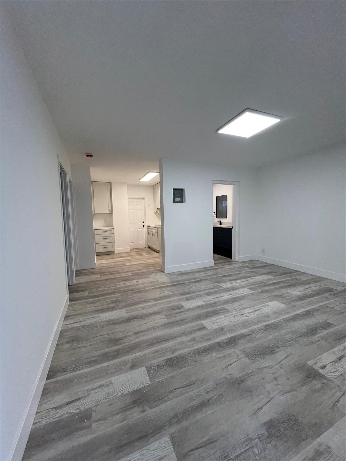 Lauderdale Beach 4-2 B - Residential Lease