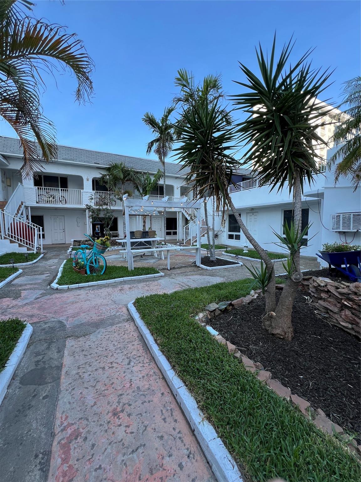 Lauderdale Beach 4-2 B - Residential Lease