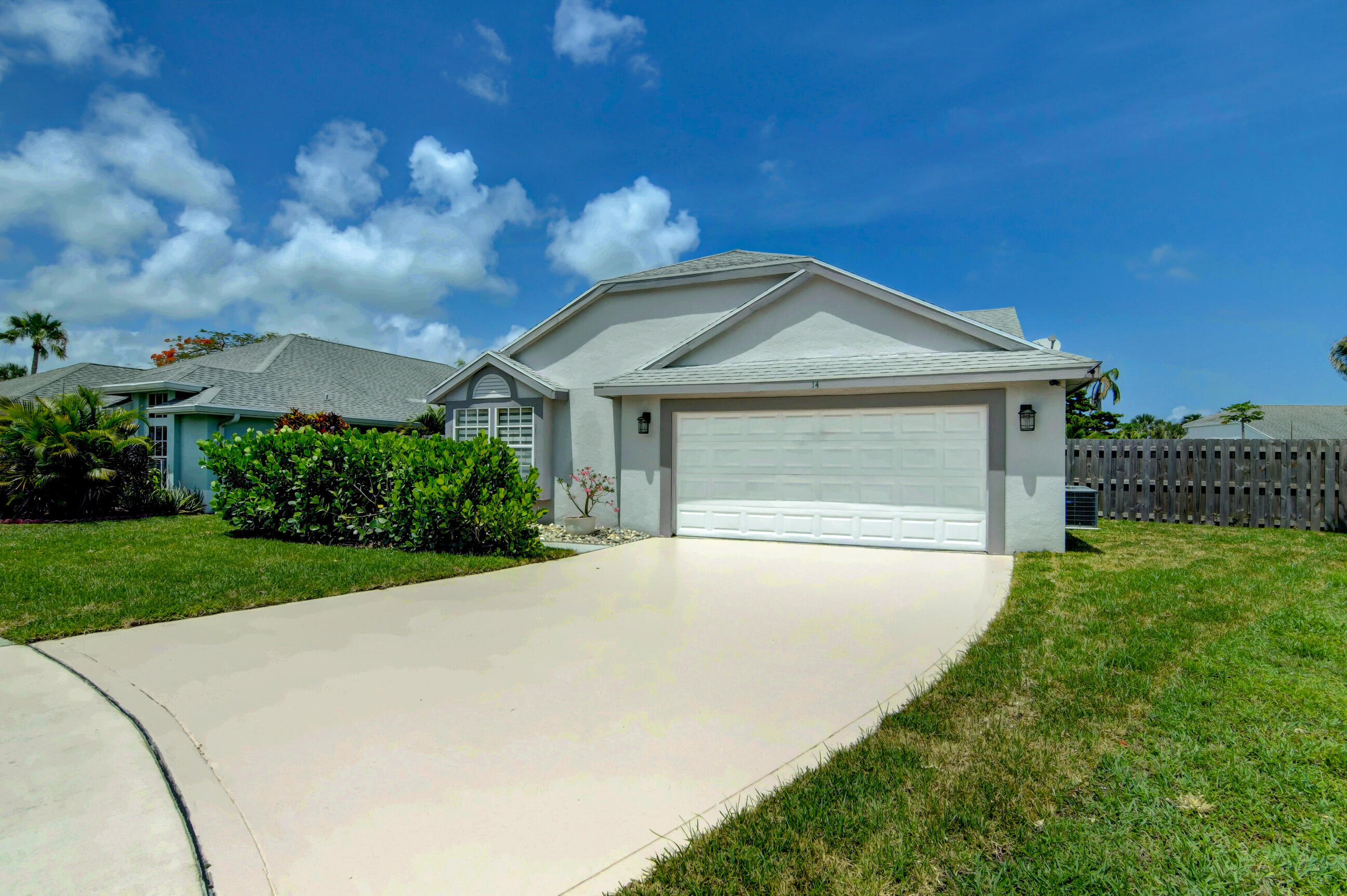 HEATHERLAKE AT THE MEADOWS - Residential