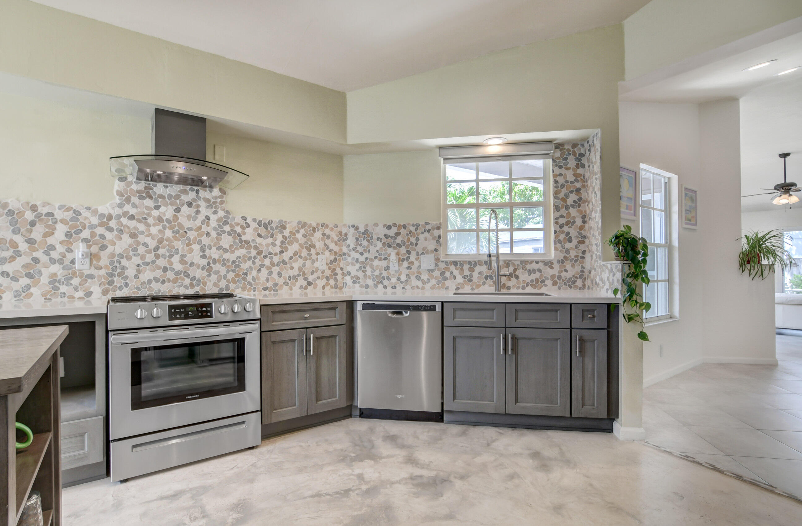 HEATHERLAKE AT THE MEADOWS - Residential