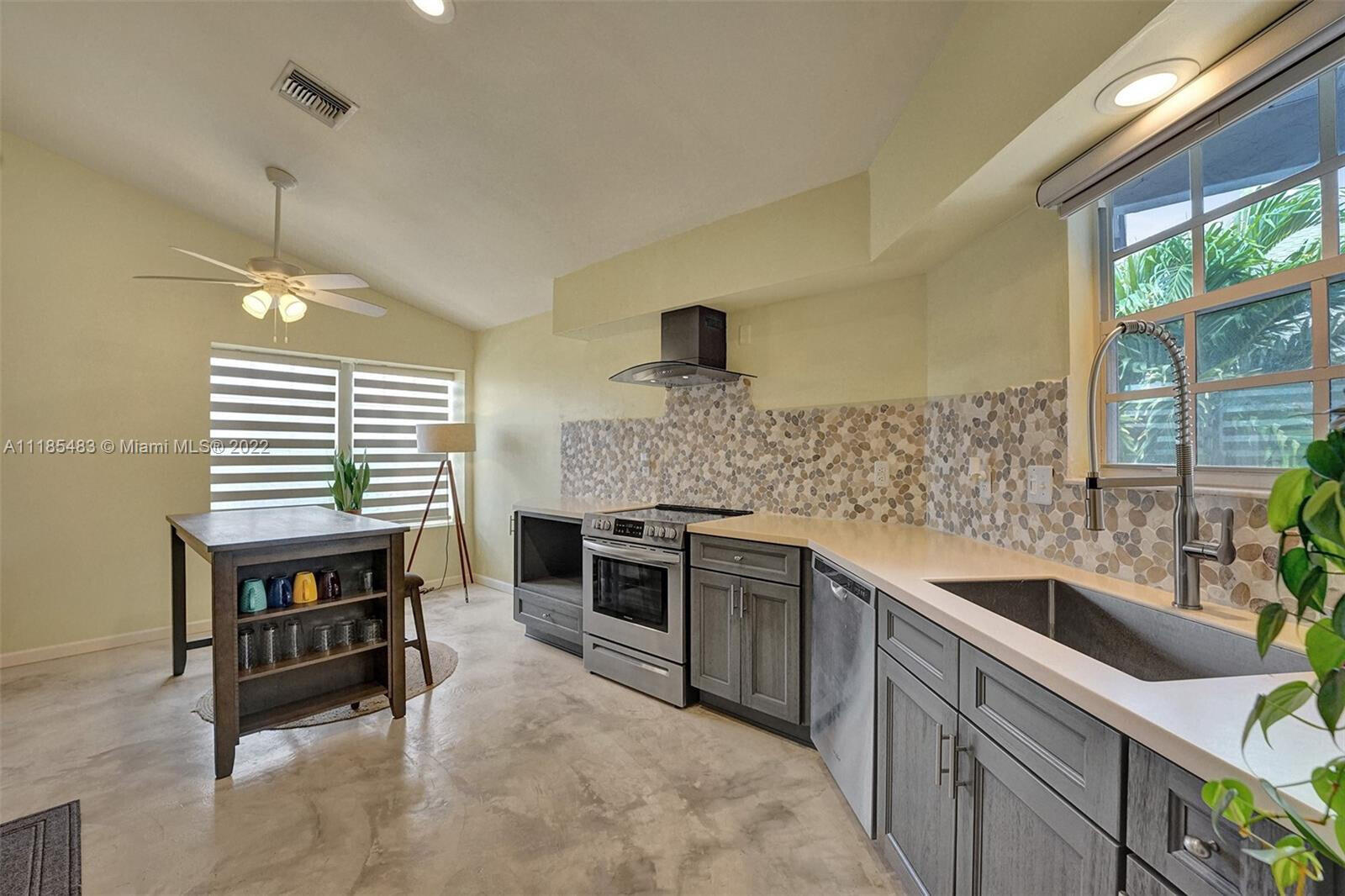 HEATHERLAKE AT THE MEADOWS - Residential