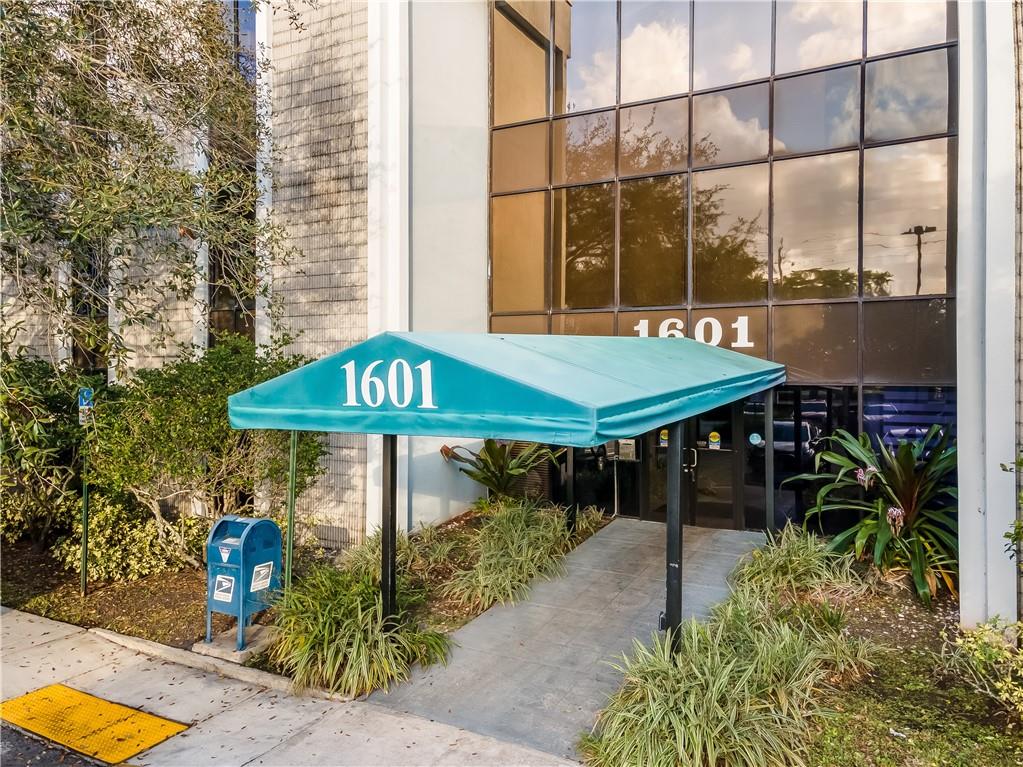 COME AND SEE this Efficiently spaced Medical Office with 7 examinations rooms, 4 business offices, large reception area, Medical lab used during Covid with separate waiting area and 4 work stations. Unlimited parking.