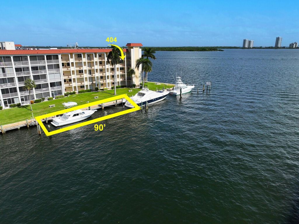 Photo of 100 Paradise Harbour Boulevard #404, North Palm Beach, FL 33408 (MLS # R10934269)