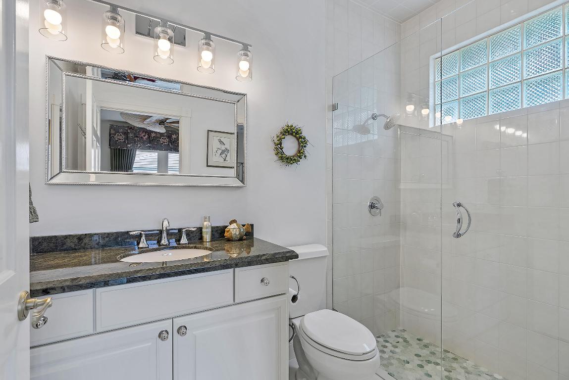 JONATHANS LANDING - Residential